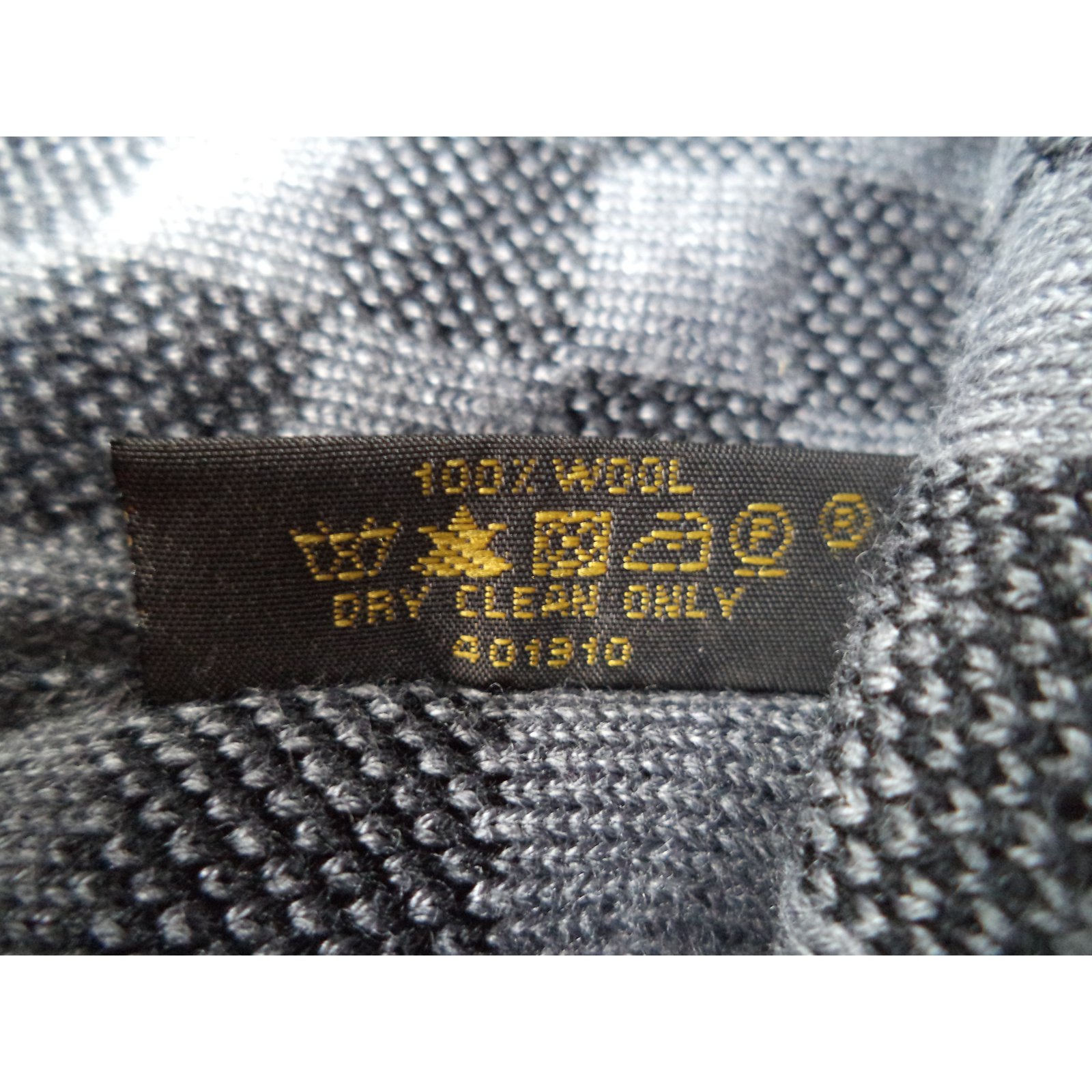 Louis Vuitton Hats Beanies Grey Wool ref.53168 - Joli Closet
