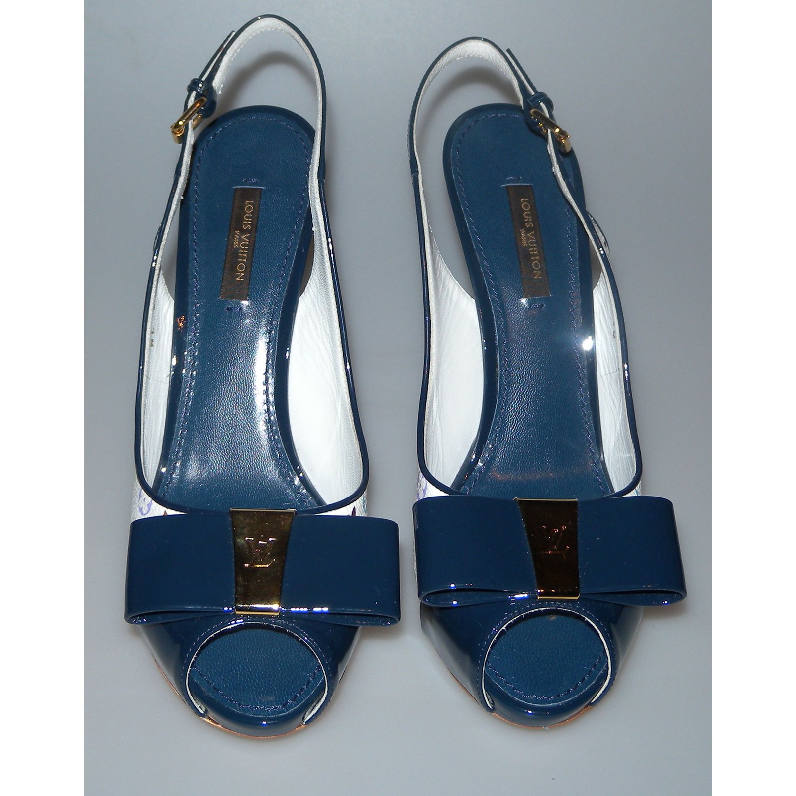 Louis Vuitton Heels Multiple colors Navy blue Patent leather Cloth  ref.53822 - Joli Closet