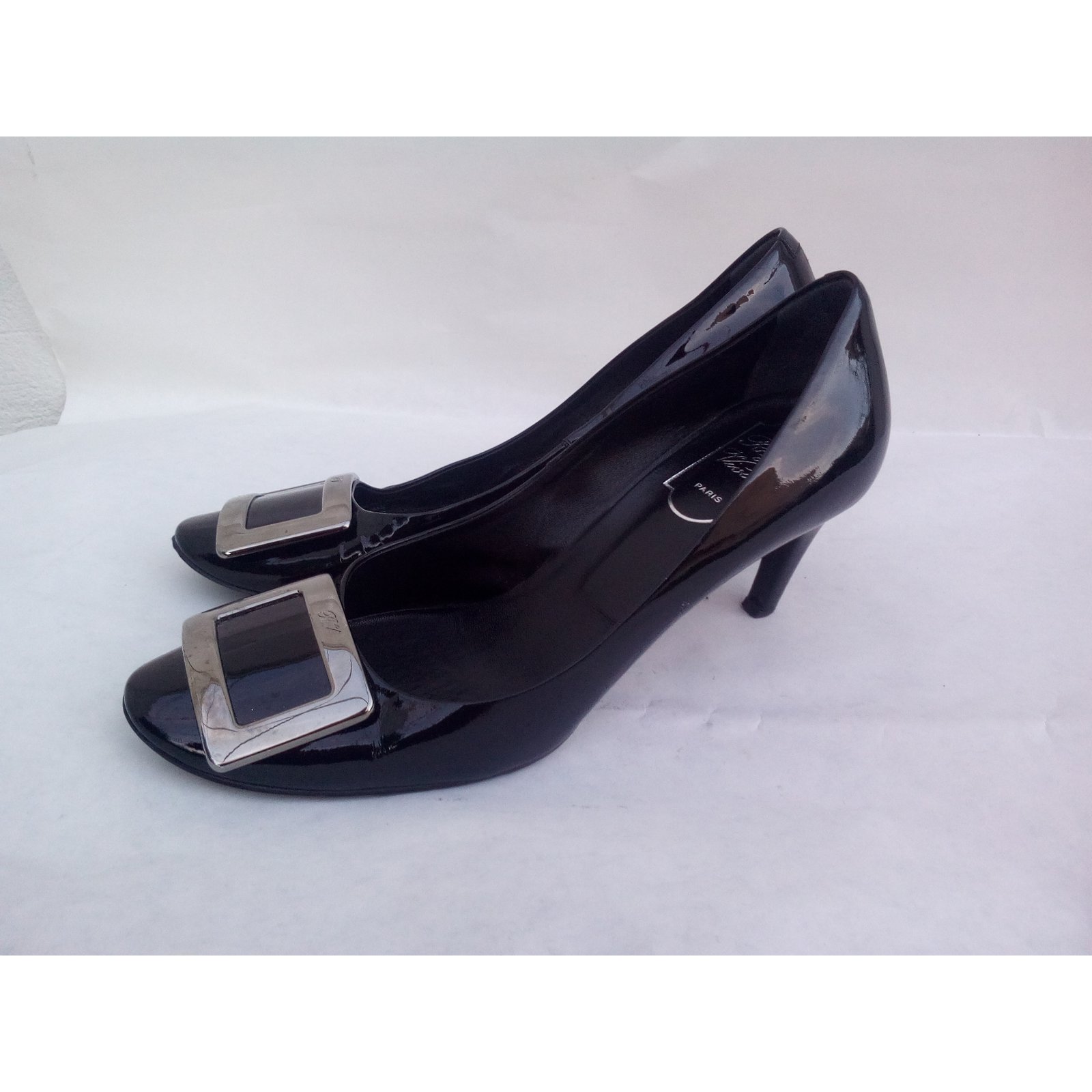 Roger Vivier Heels Black Patent leather ref.55346 - Joli Closet