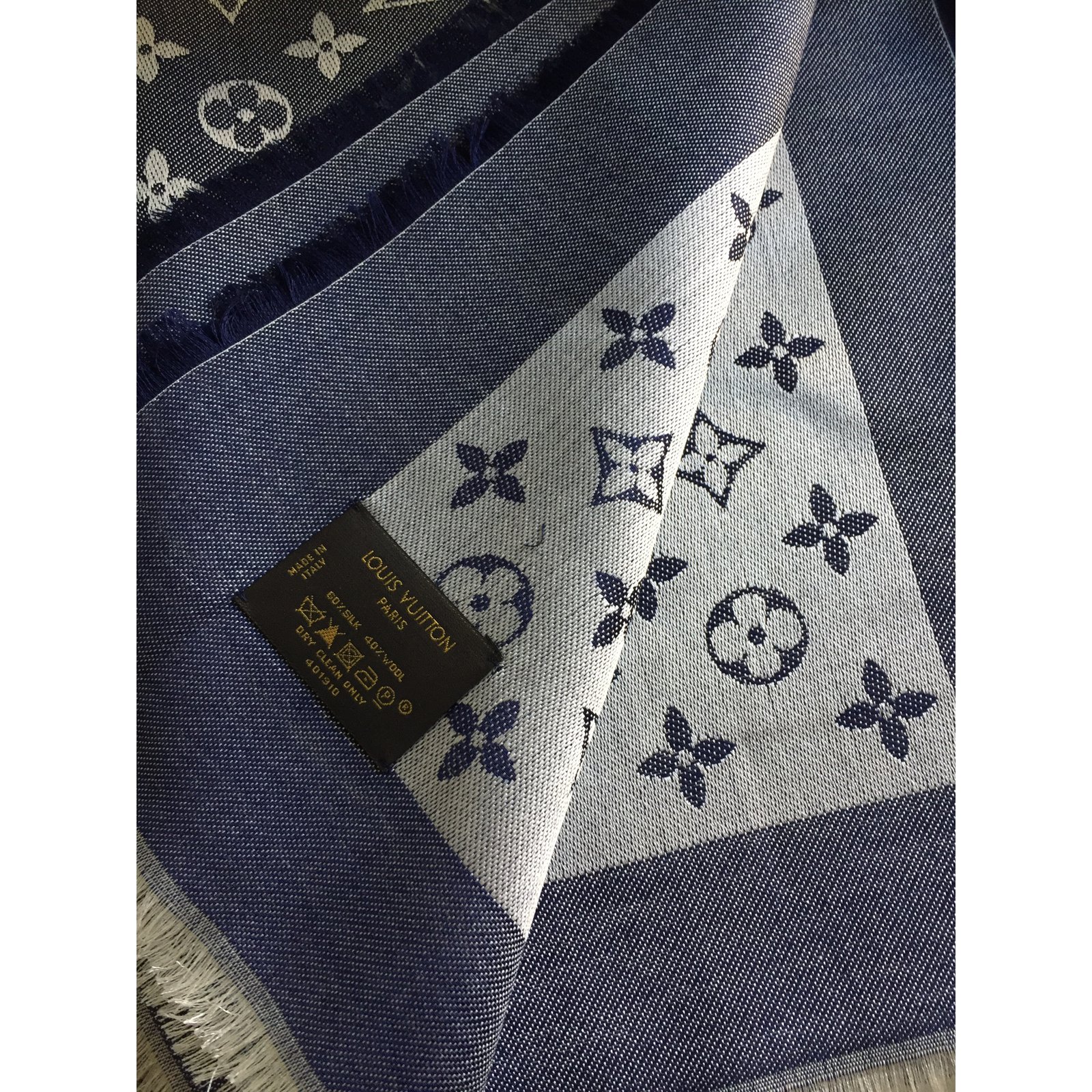 Scarf Louis Vuitton Blue in Not specified - 25087190