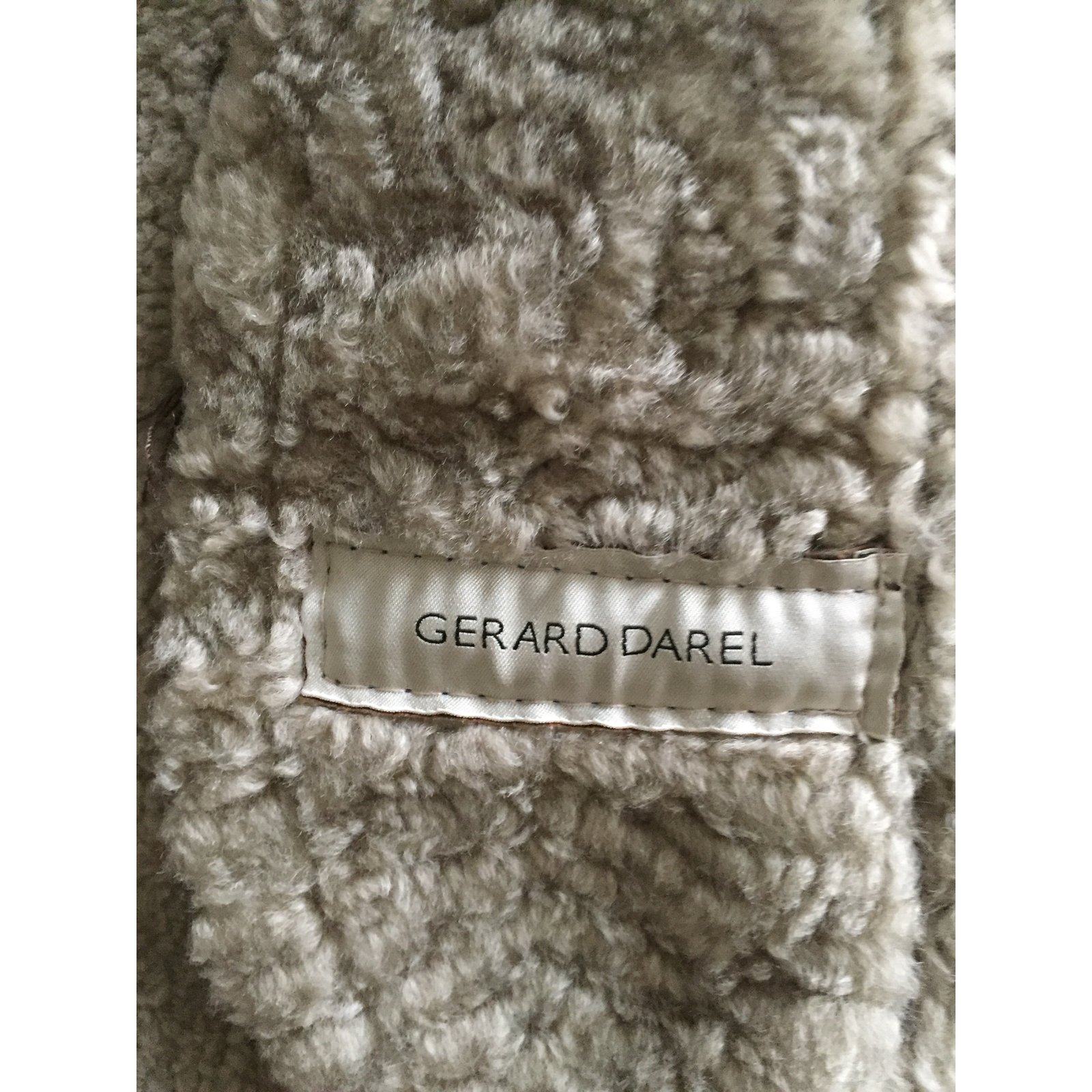 Manteaux Gerard Darel Manteaux Cuir Caramel ref.56367 Joli Manteaux Gerard Darel Manteaux Cuir Caramel ref.56367 Joli
