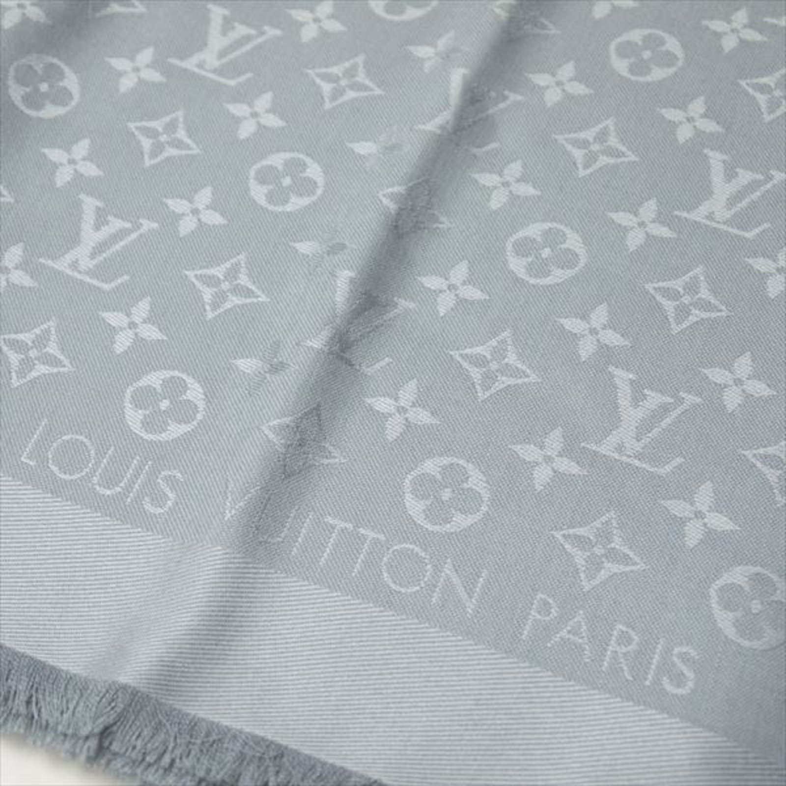 Louis Vuitton Monogram Classic Scarf Light Grey Wool