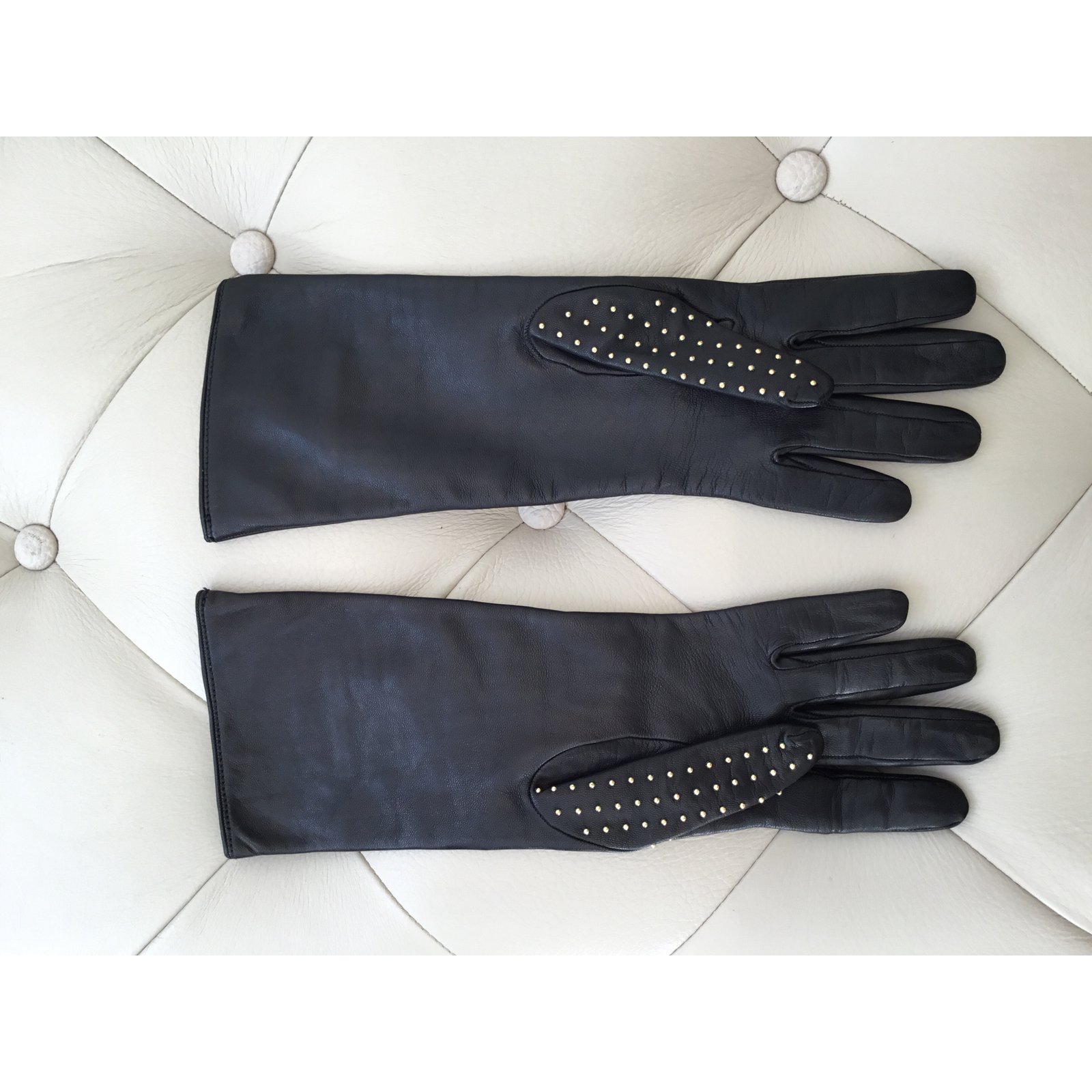 burberry gloves gold