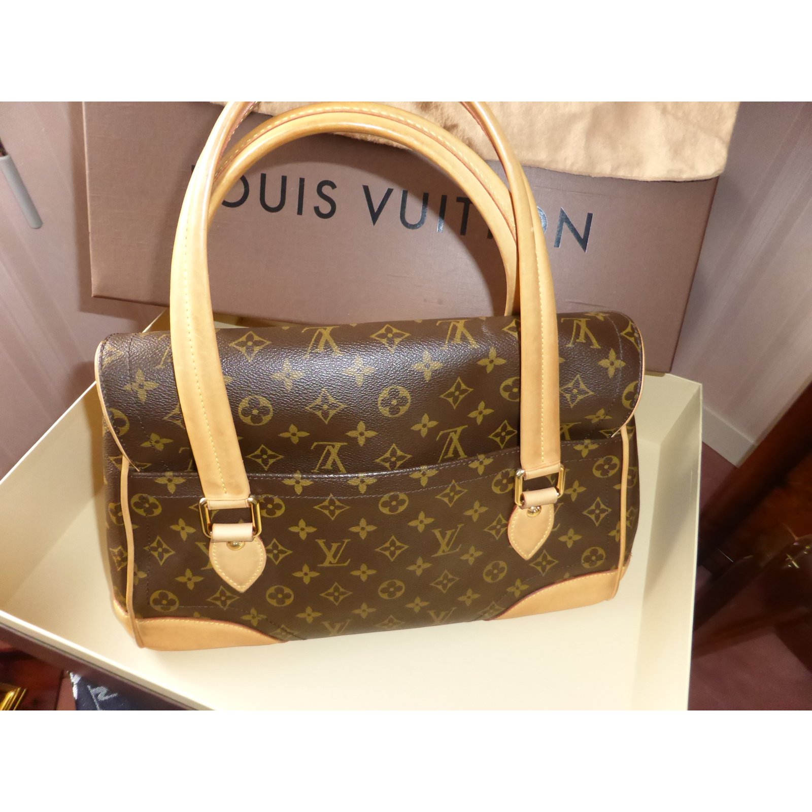 Louis Vuitton BEVERLY gm Leather ref.56931 - Joli Closet