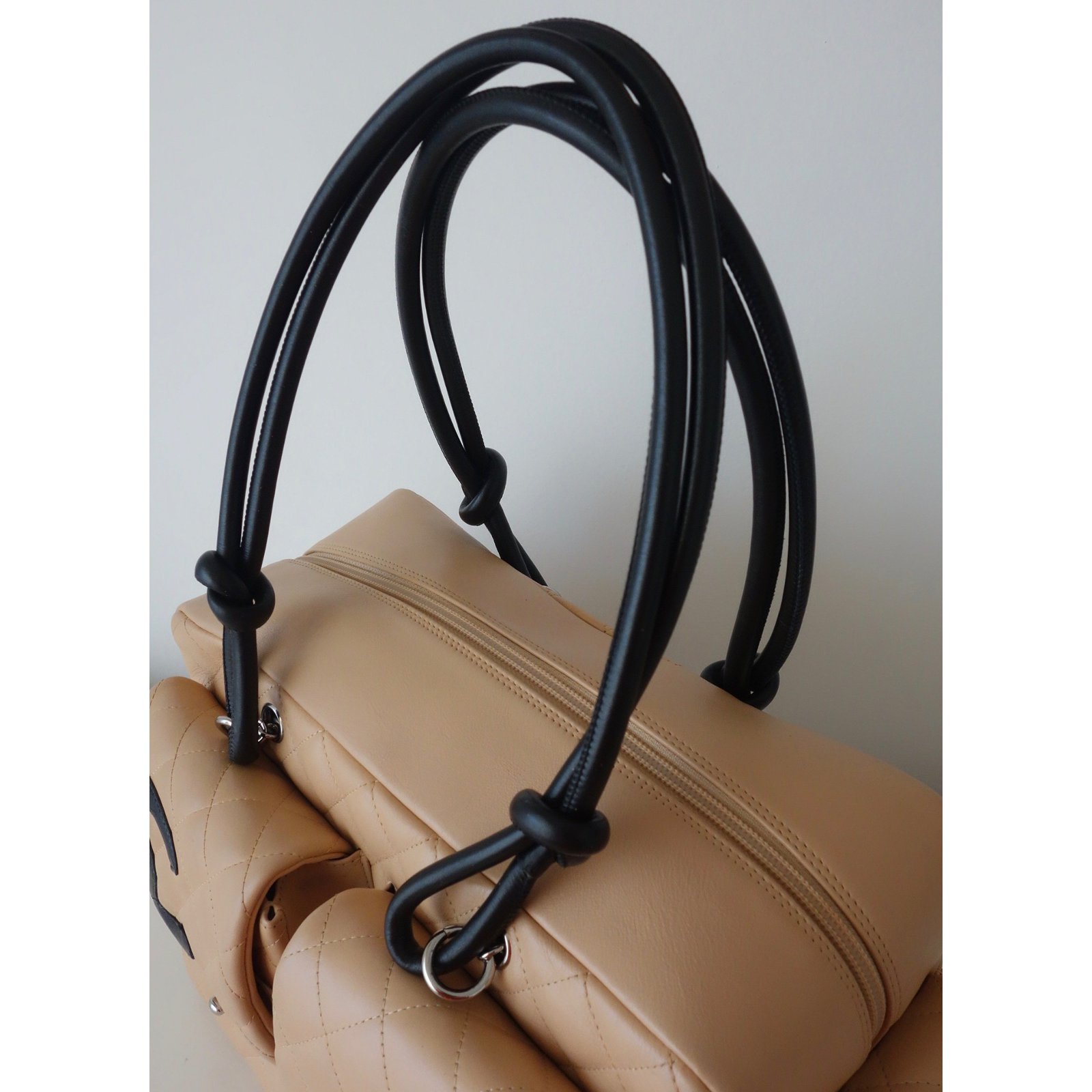Chanel CAMBON REPORTER Black Beige Leather ref.57967 - Joli Closet