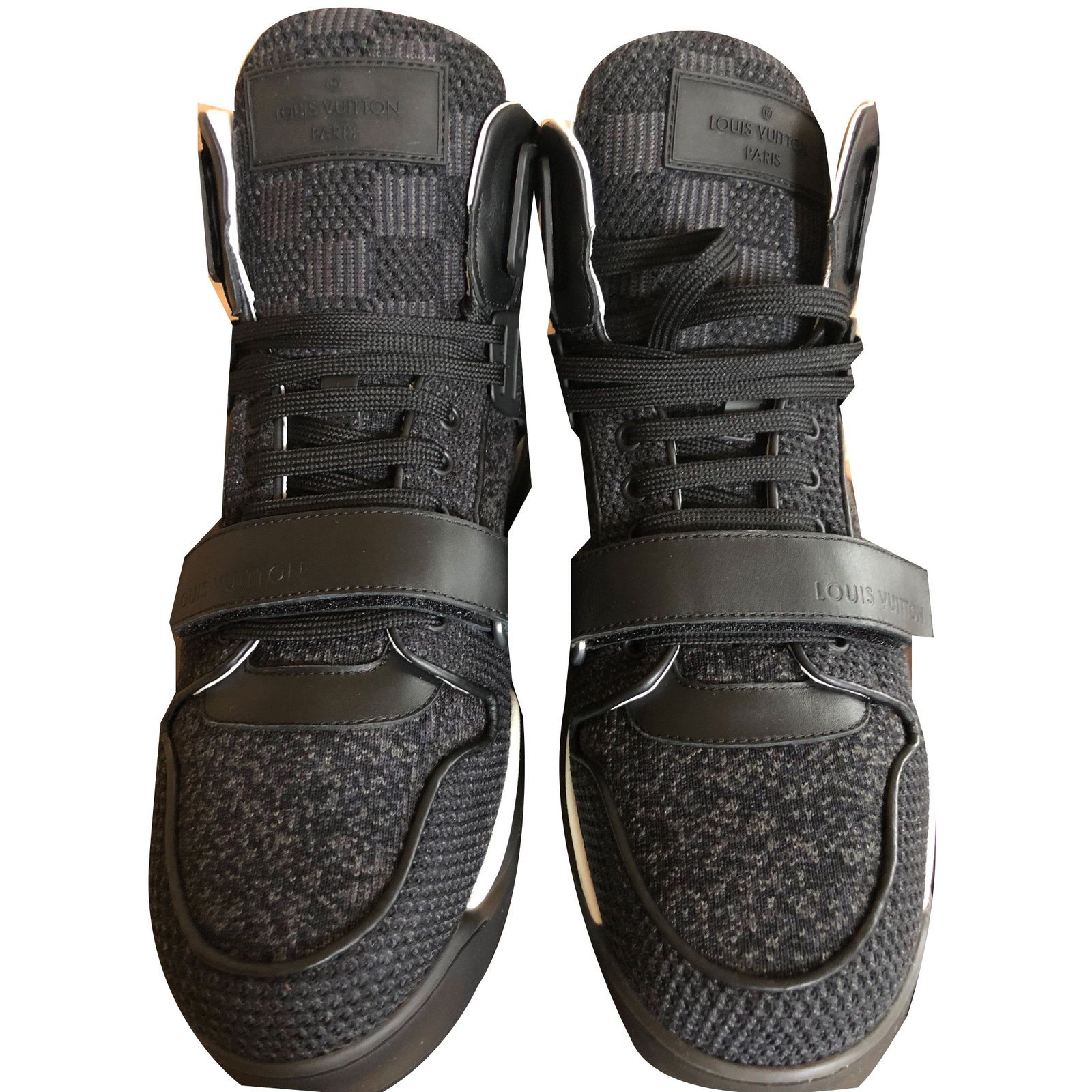 Baskets homme Louis Vuitton Sneakers Cuir Noir ref.58470 - Joli Closet