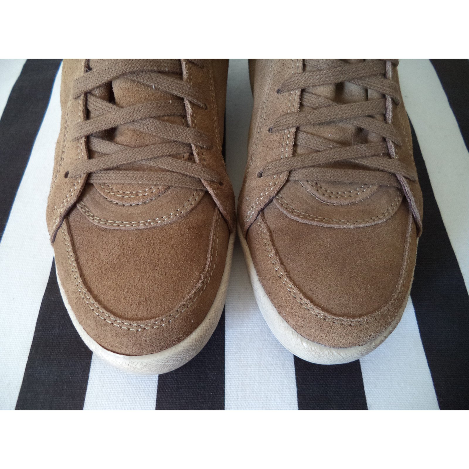 les chaussures asics