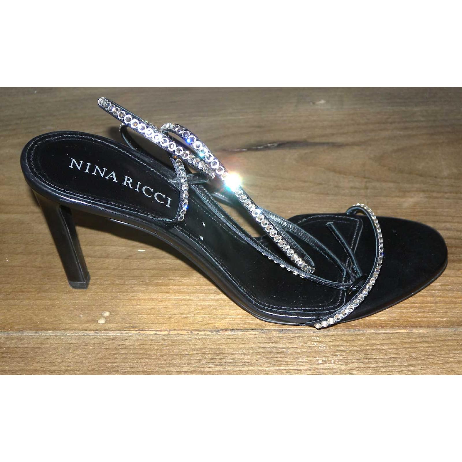 nina ricci sandals