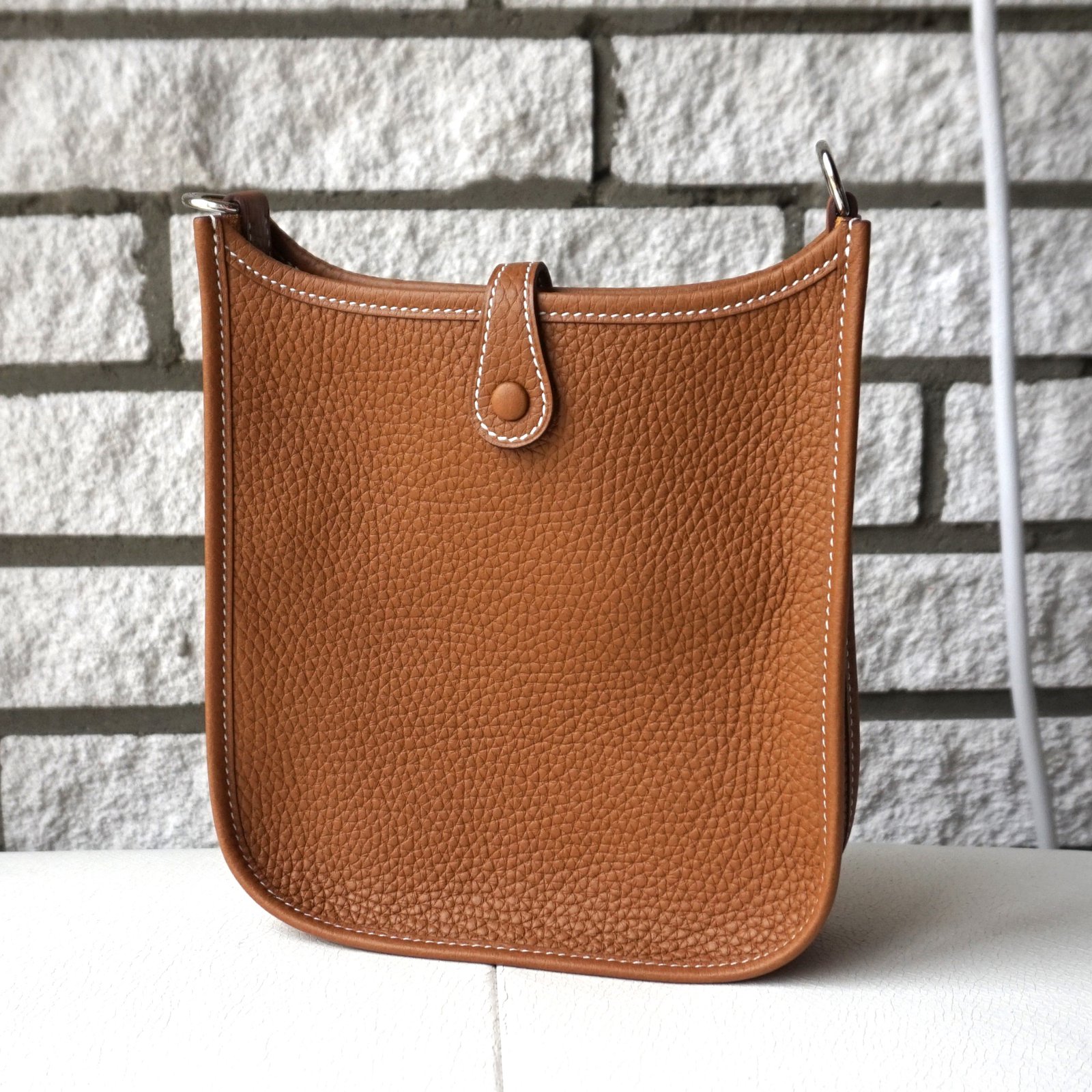 Hermès Hermes Chocolat Togo Evelyne Tpm Ghw Brown Leather ref.632566 - Joli  Closet