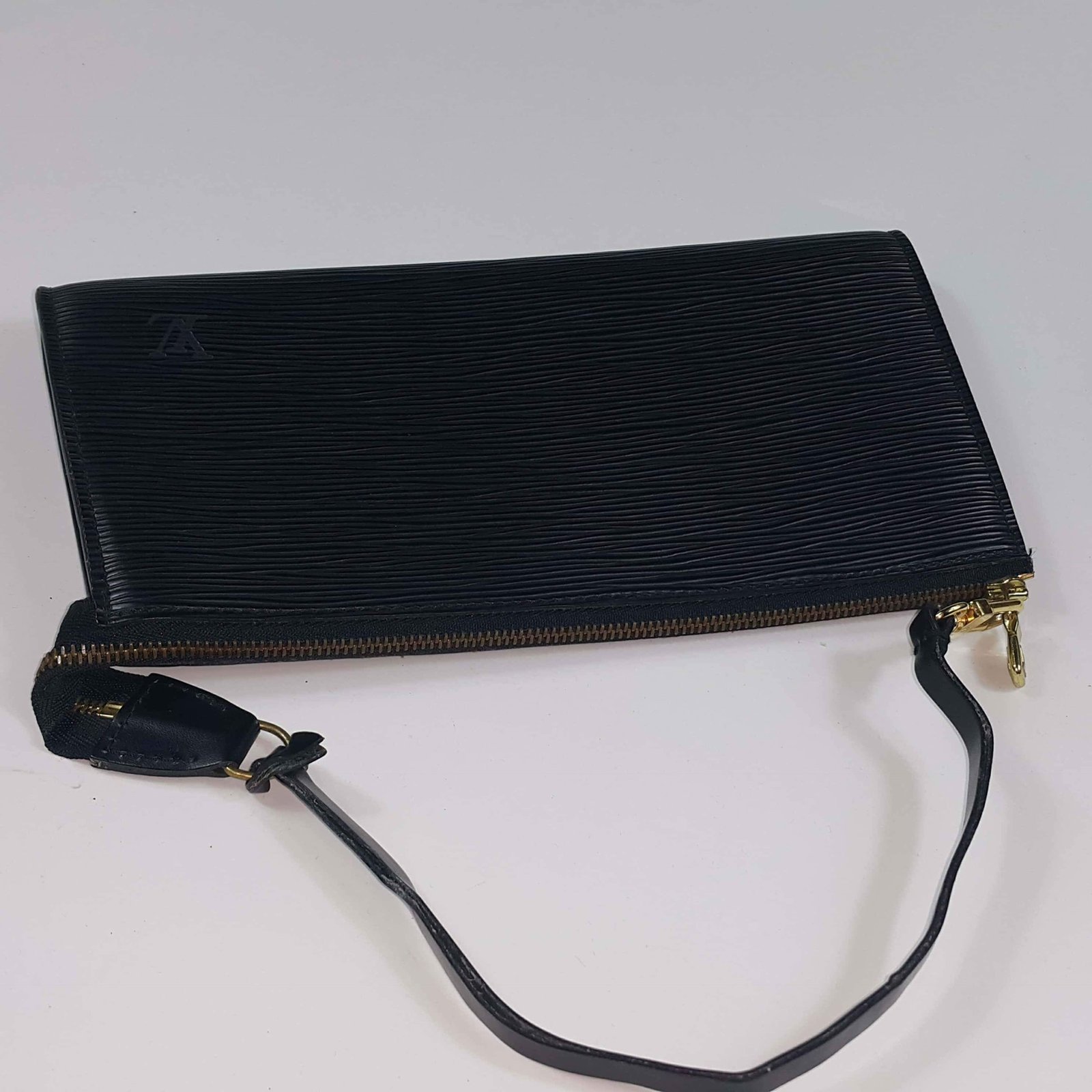Louis Vuitton Clutch bags Black Leather ref.61153 - Joli Closet