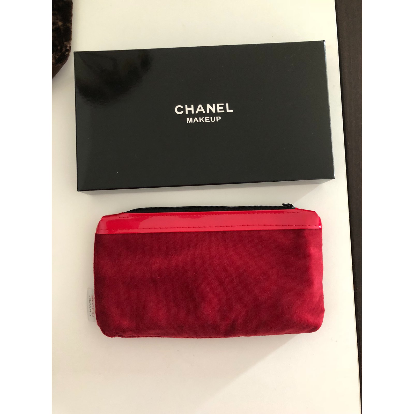 red chanel clutch bag