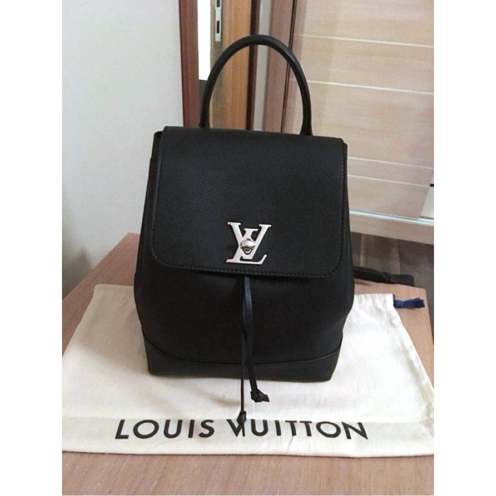 Sacs à dos Louis Vuitton Sacs à dos Lockme Cuir Noir ref.62936 - Joli Closet