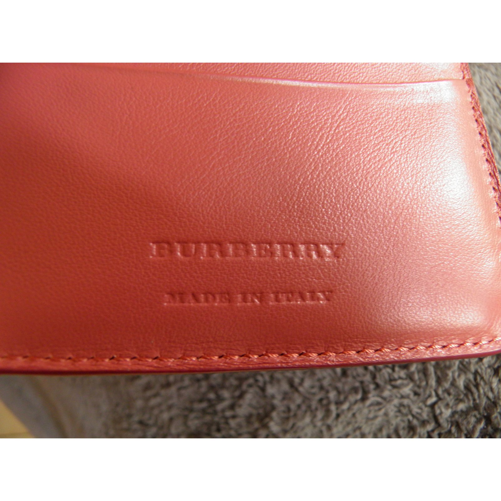 Burberry Wallets Pink Patent leather ref.64346 - Joli Closet