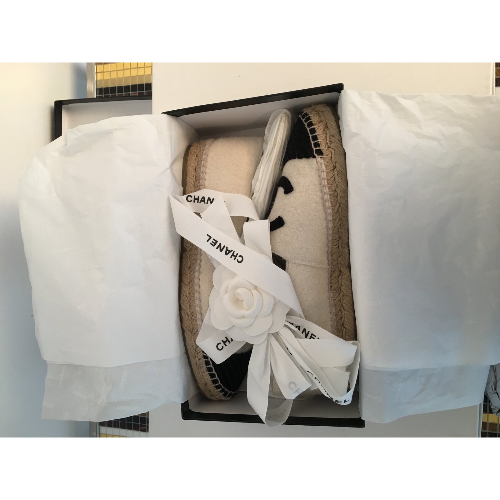 Chanel Espadrilles Black White Wool ref.65674 - Joli Closet