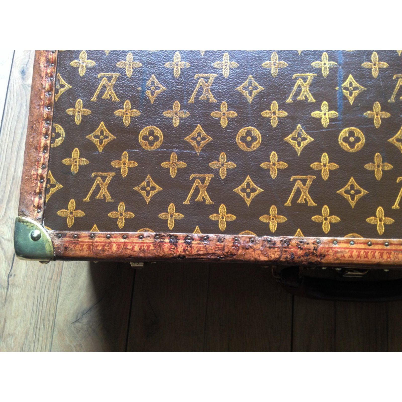 Louis Vuitton Travel Incense Gift Set Brown ref.115931 - Joli Closet