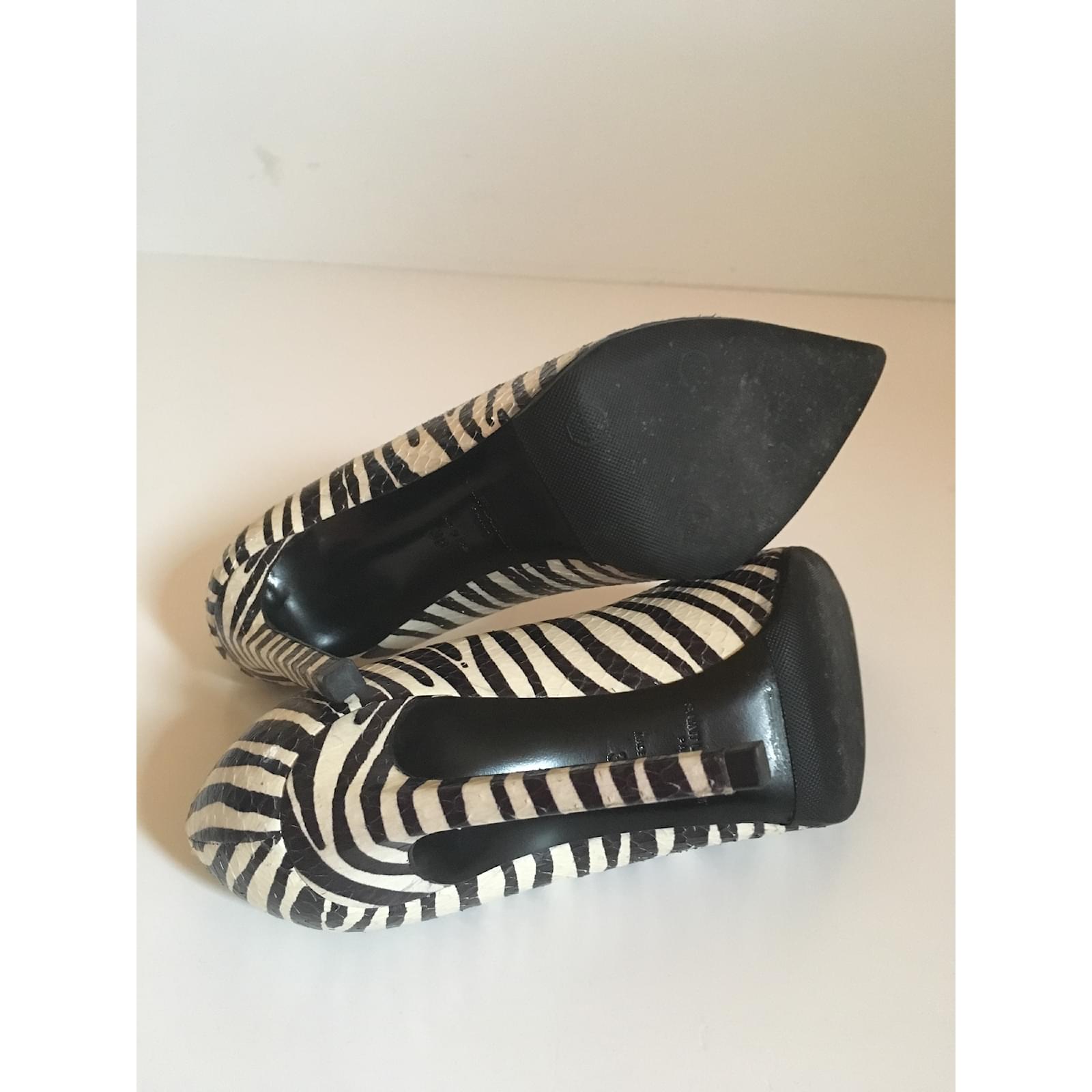 Saint Laurent Python pumps Zebra print ref.67049 - Joli Closet