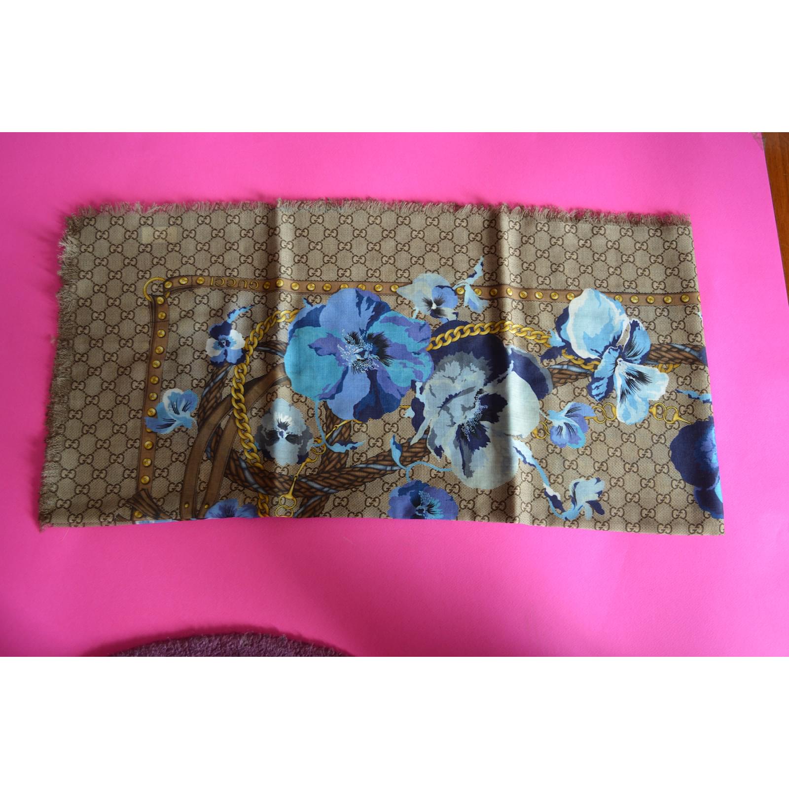グッチのスカーフ Gucci scarf Blue Beige Wool ref.67387 - Joli Closet