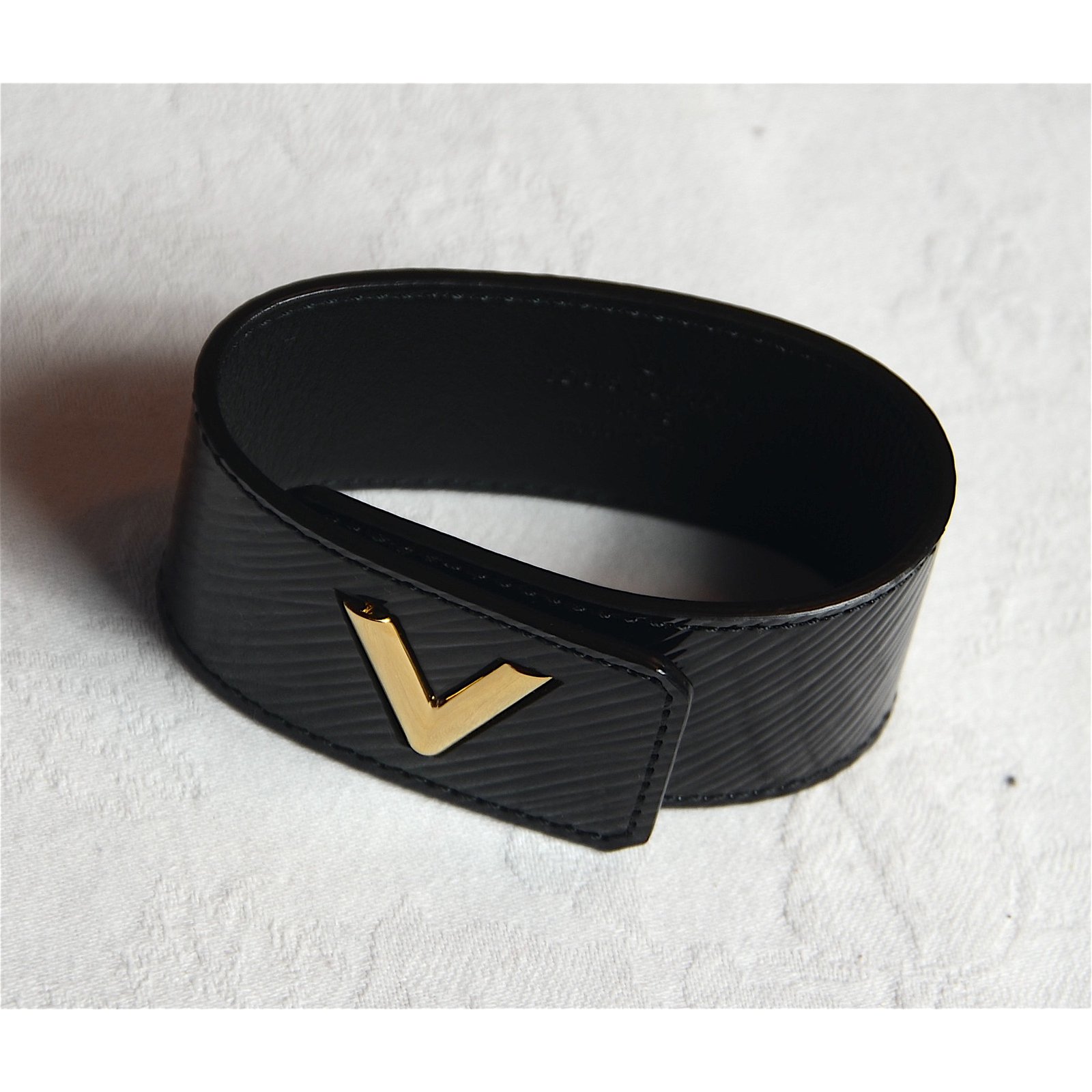 Louis Vuitton Twist Bracelet Black Leather ref.67547 - Joli Closet