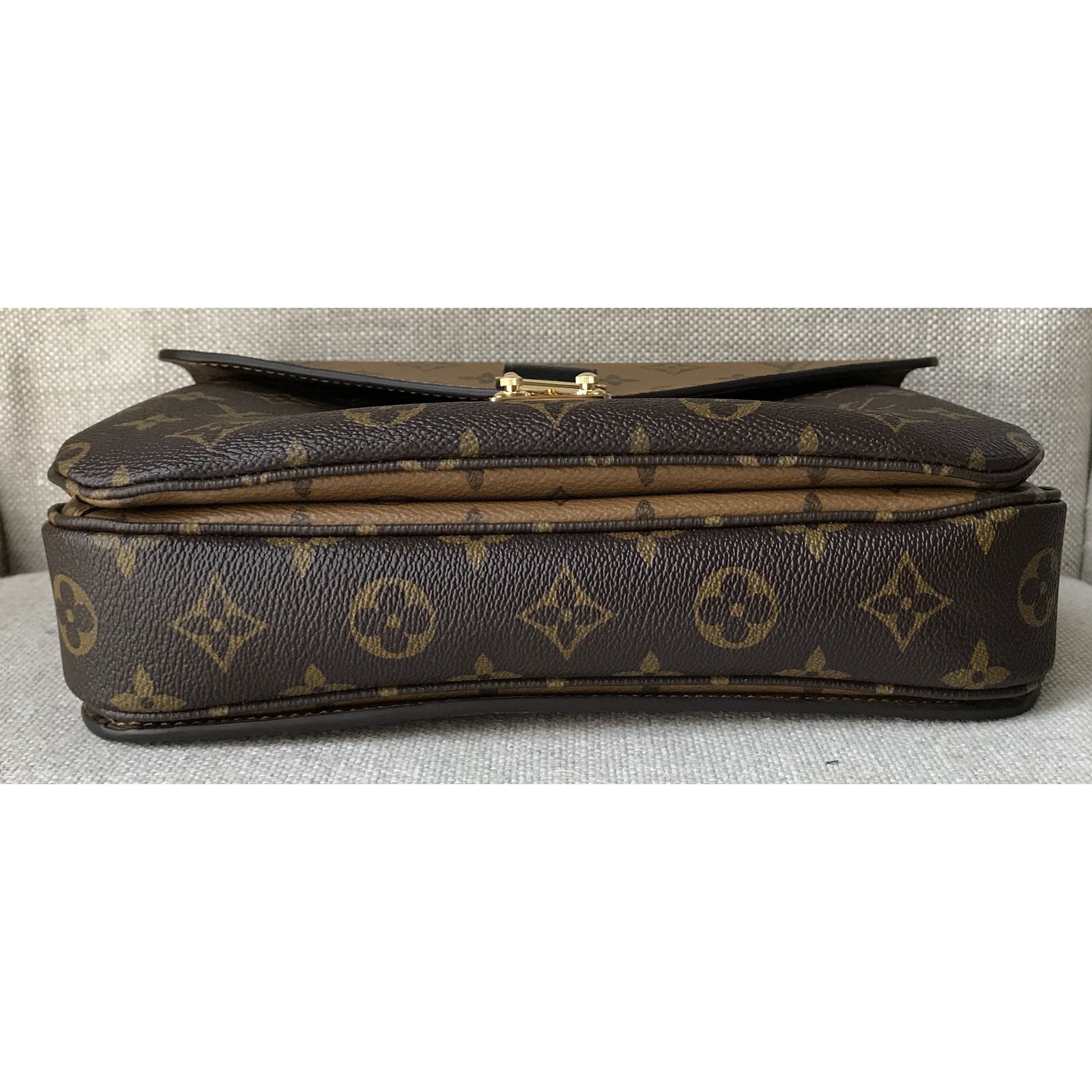 Louis Vuitton Monogram Brown Fur ref.914984 - Joli Closet
