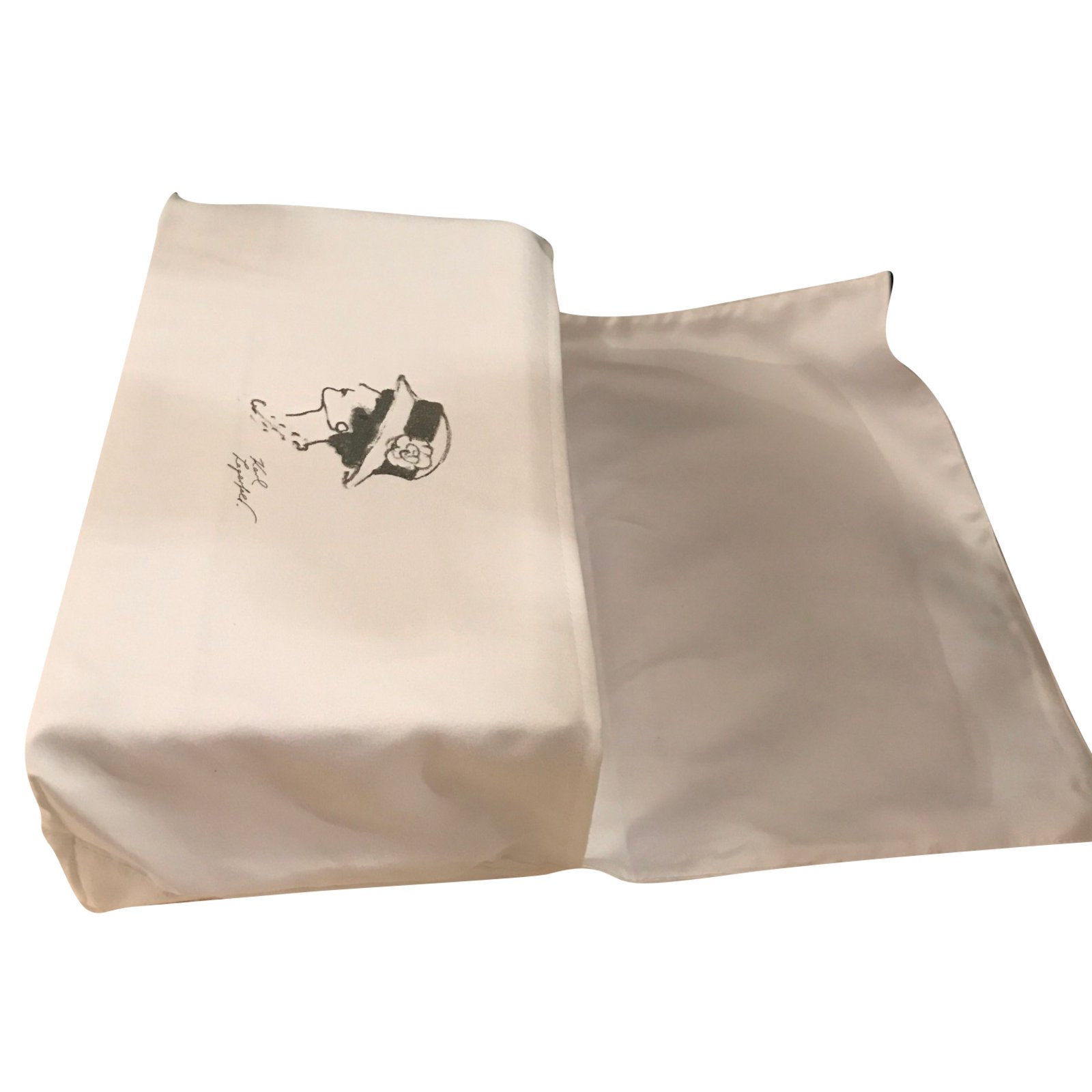 Chanel Dust Bag White Cotton ref.74679 - Joli Closet