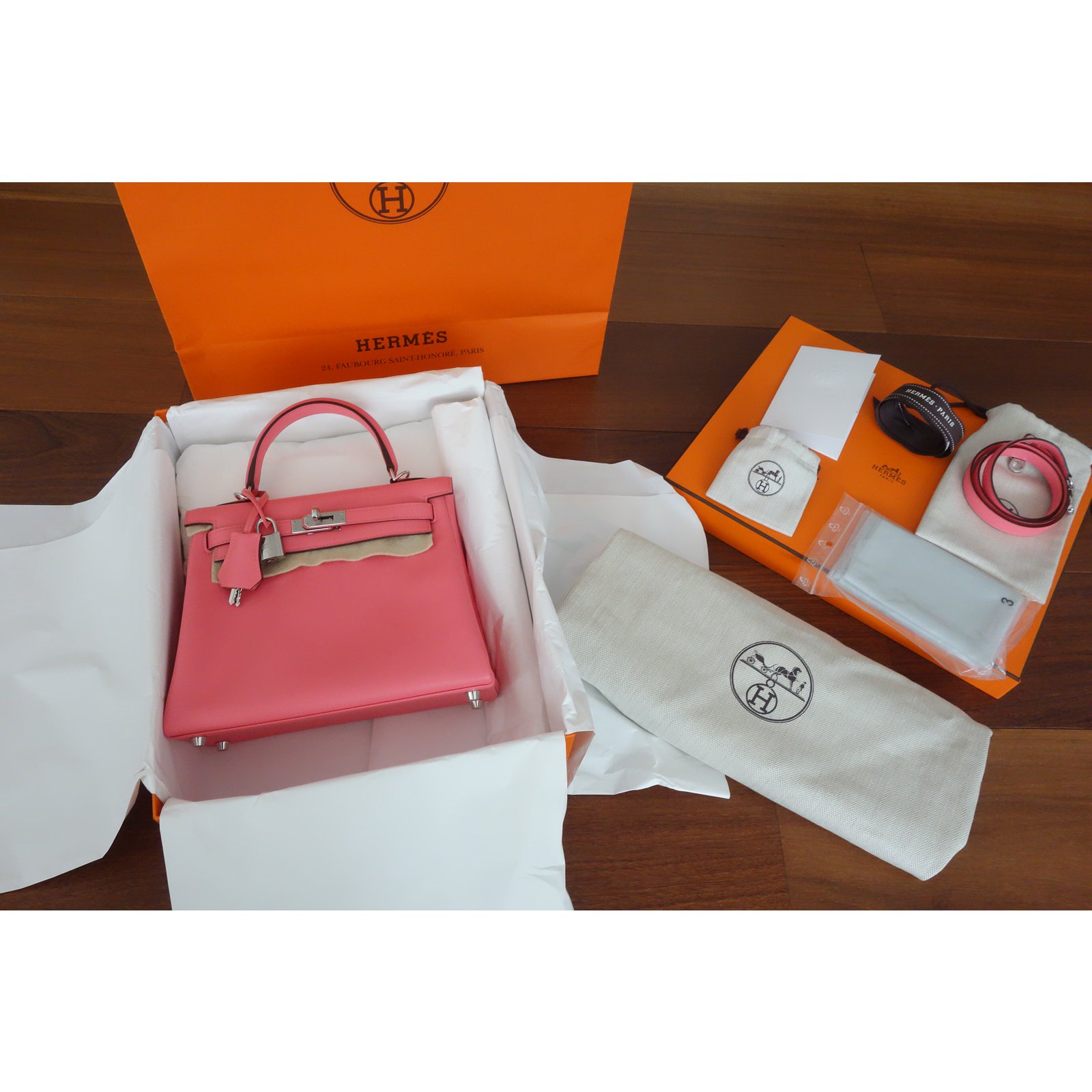 Kelly 25 leather handbag Hermès Pink in Leather - 32542704