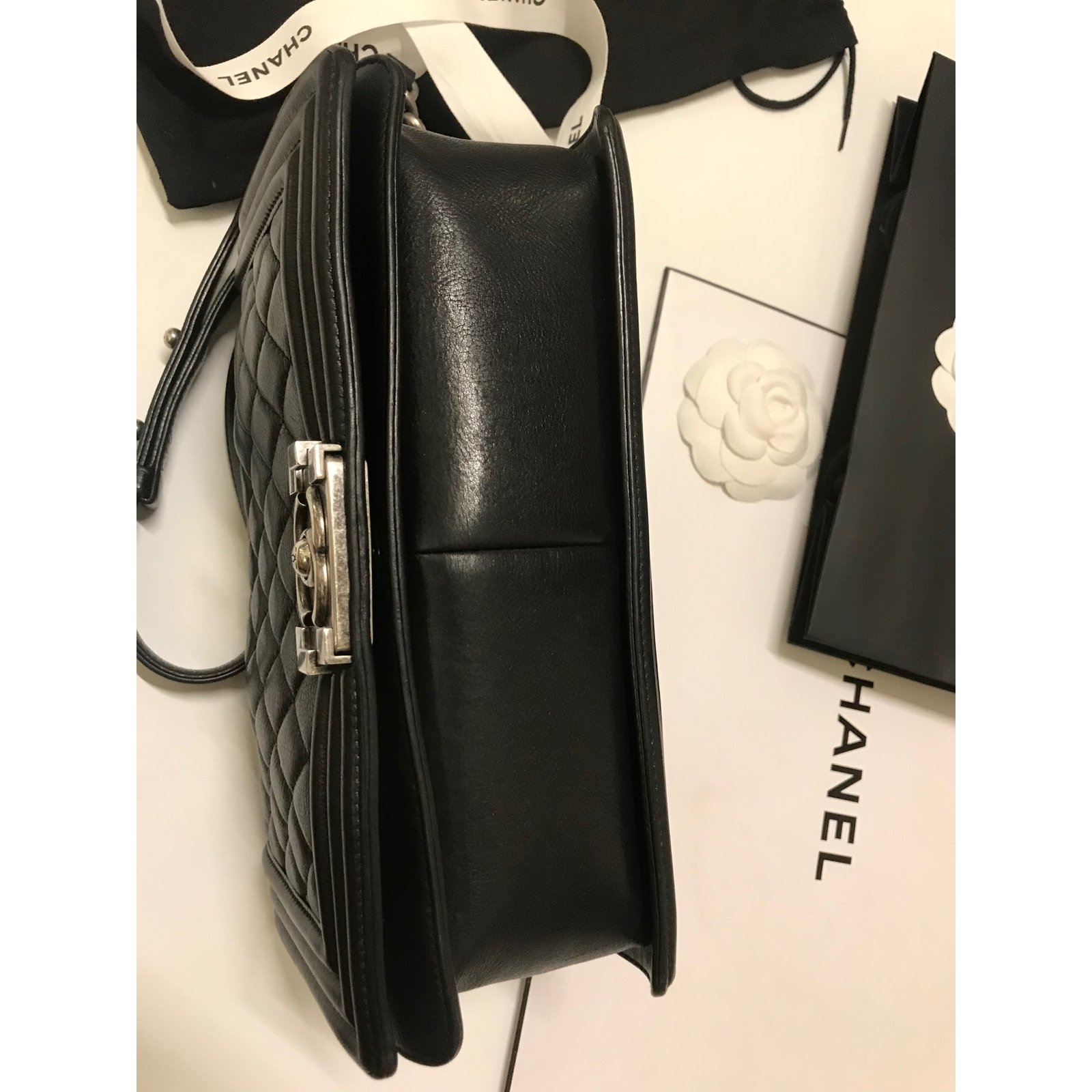 Chanel BLACK QUILTED LAMBSKIN MEDIUM BOY FLAP BAG WITH RUTHENIUM HARDWARE Leather  ref.71071 - Joli Closet
