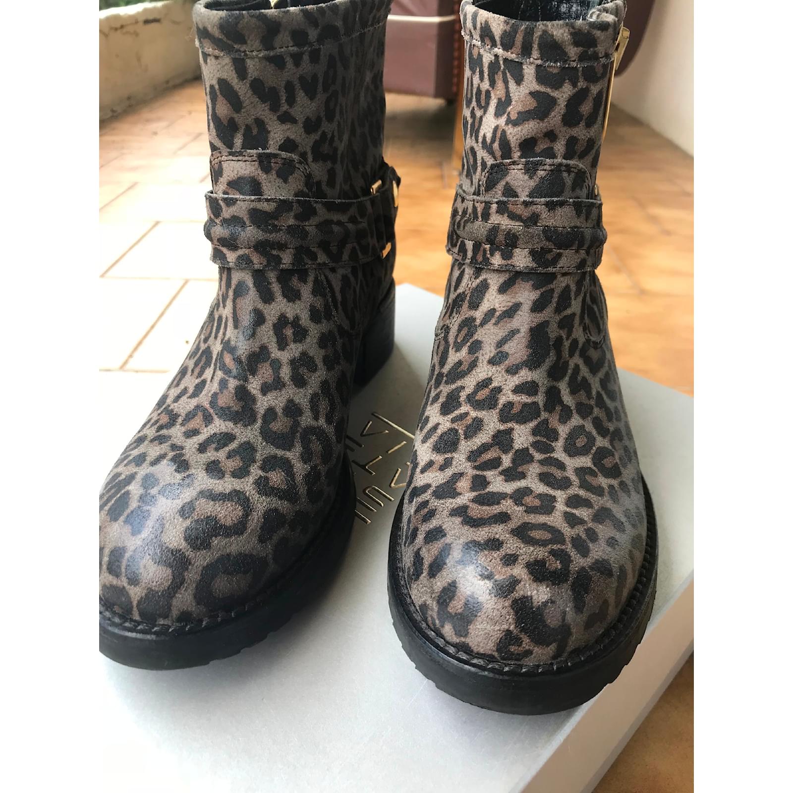 Strategia Ankle Boots Leopard print Leather Joli Closet