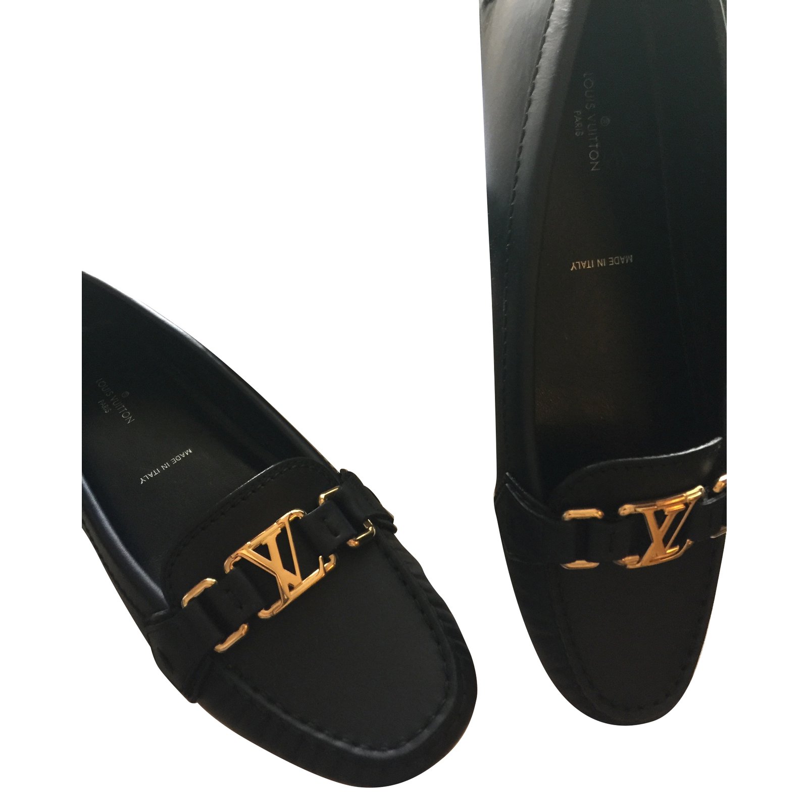 Louis Vuitton Riñonera LV Outdoor usada Negro Cuero ref.1025771 - Joli  Closet