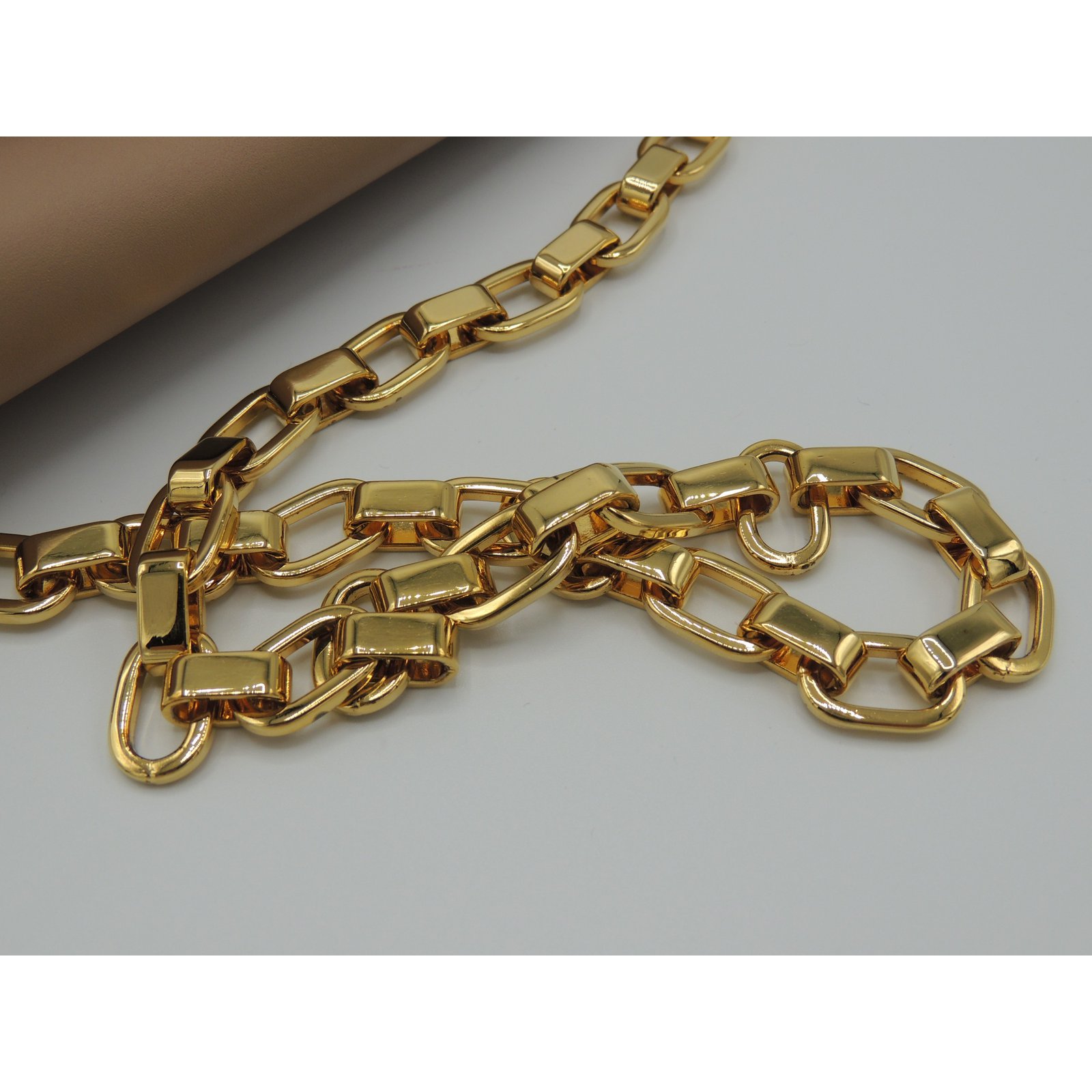 Louis Vuitton Golden Gold-plated ref.914035 - Joli Closet