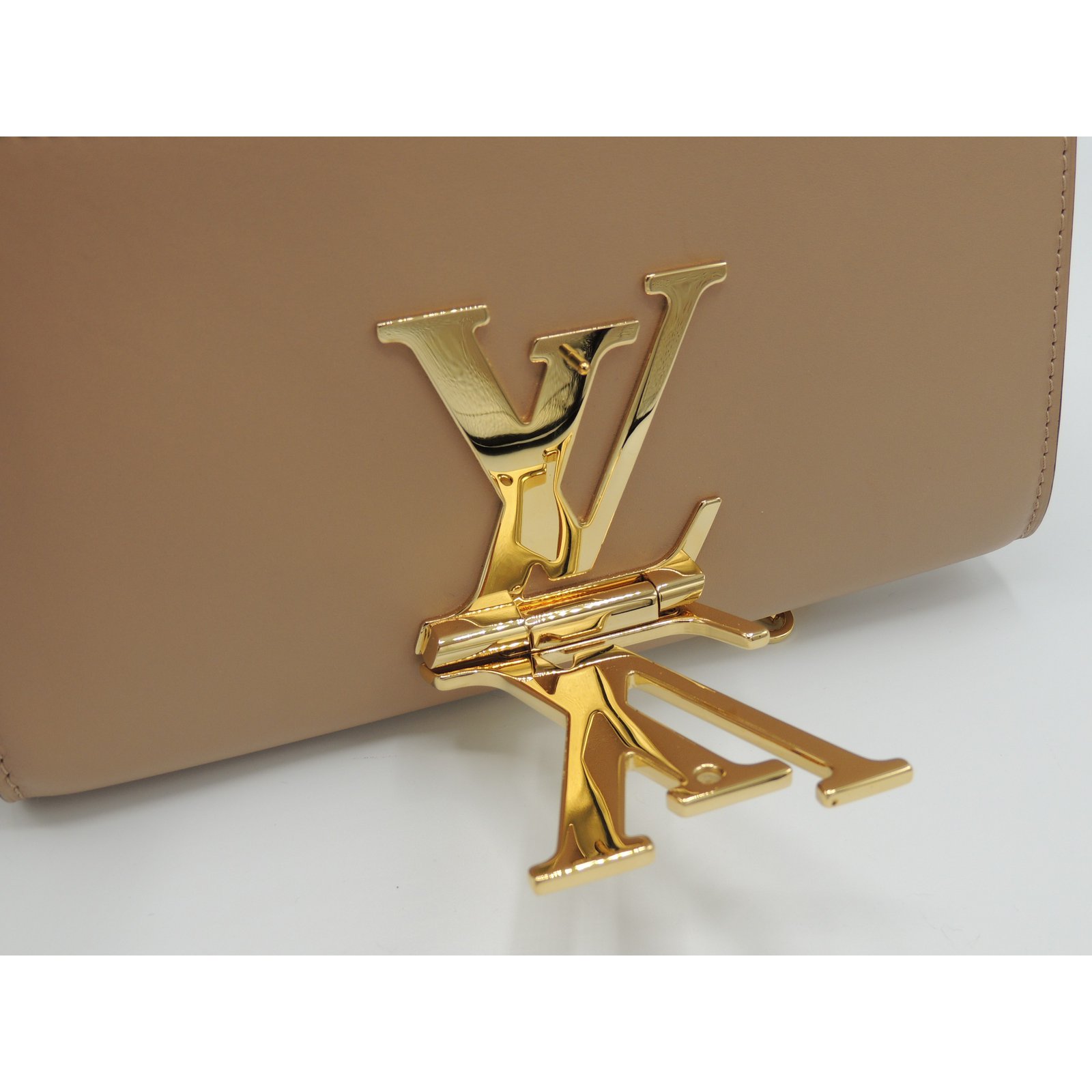 Louis Vuitton Louise Hoop Golden Gold-plated ref.333611 - Joli Closet