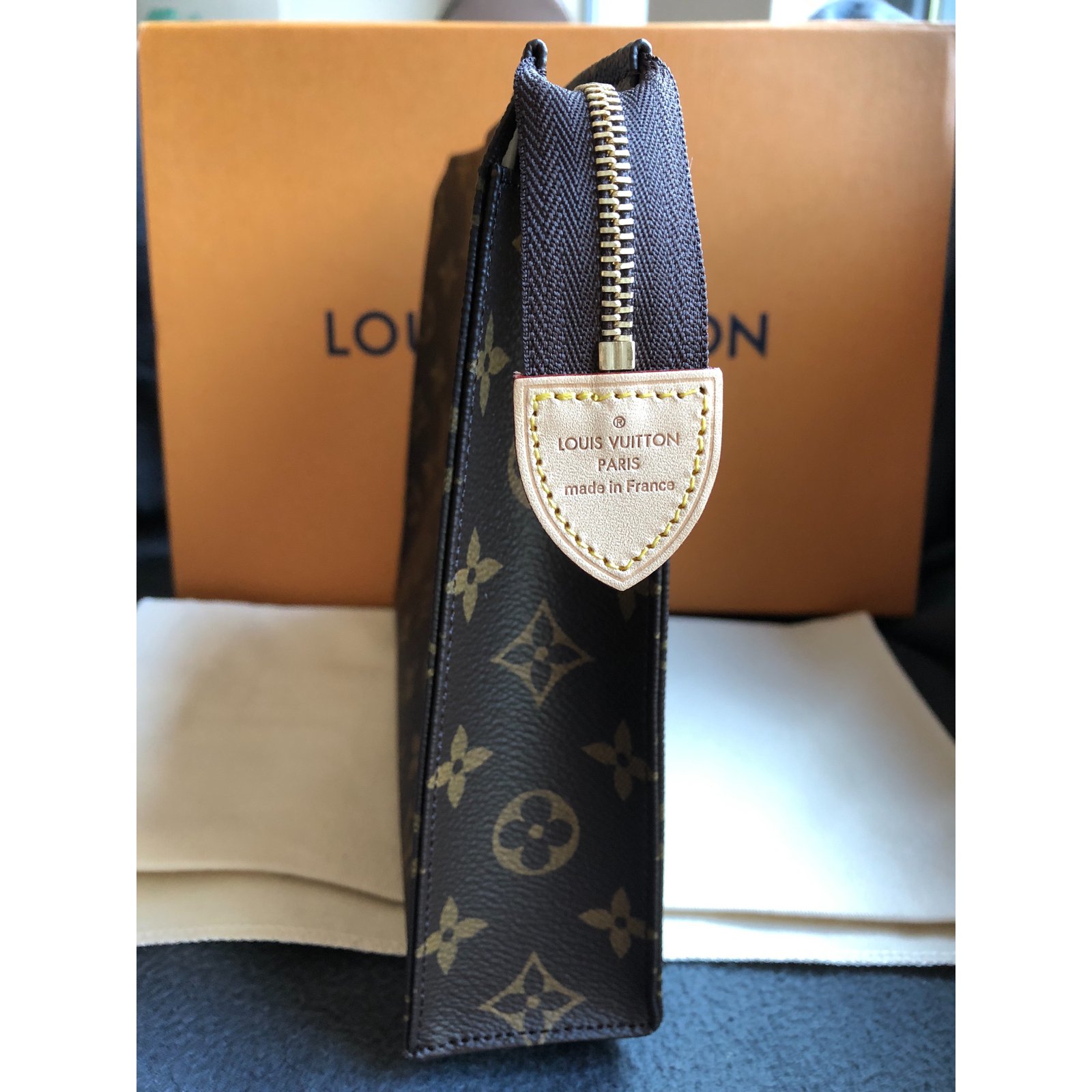Louis Vuitton Toiletry Pouch 26 Brown Leather Cloth ref.75136 - Joli Closet