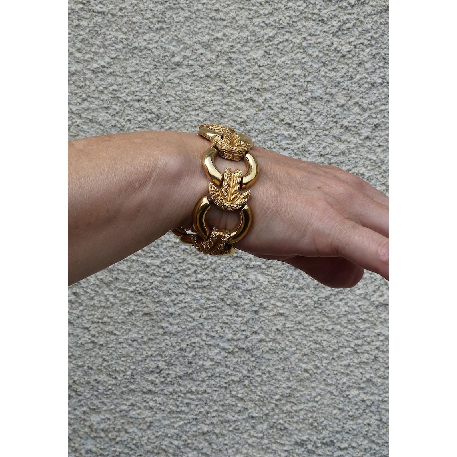 Guy Laroche Bracelets Acier Doré ref.75977 Joli Closet