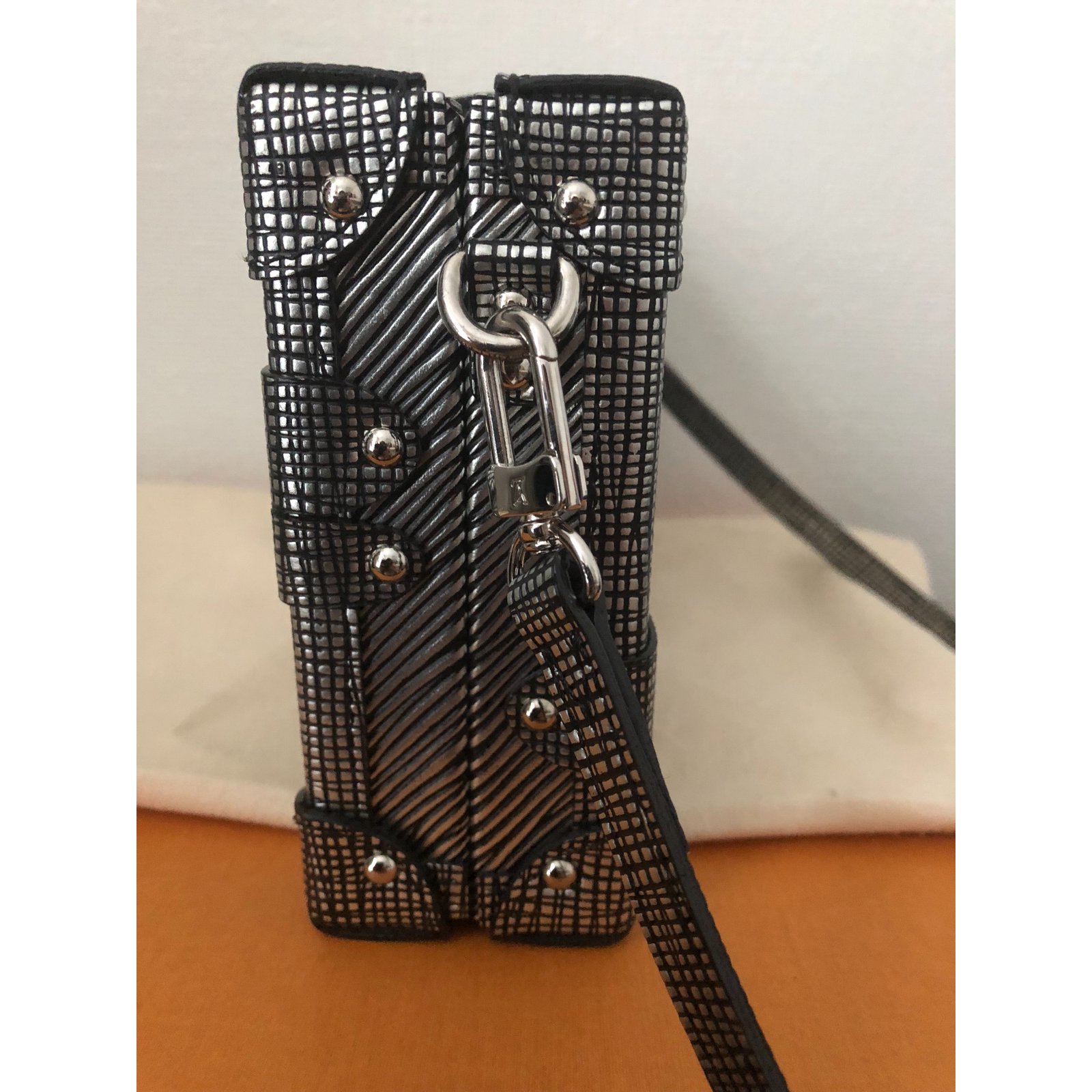 Louis Vuitton petite malle Metallic Leather ref.76053 - Joli Closet