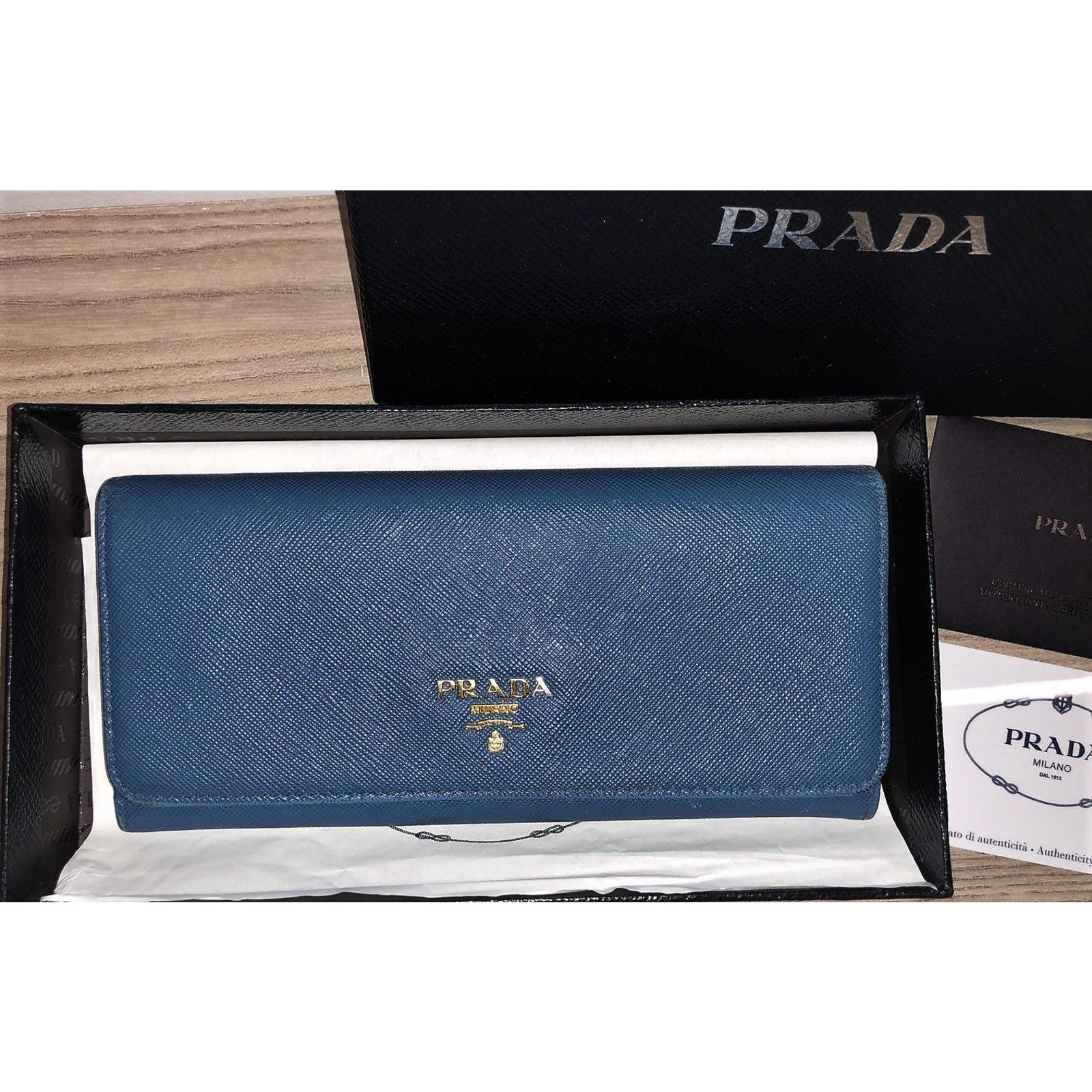 Prada wallets Blue Leather ref.76867 - Joli Closet