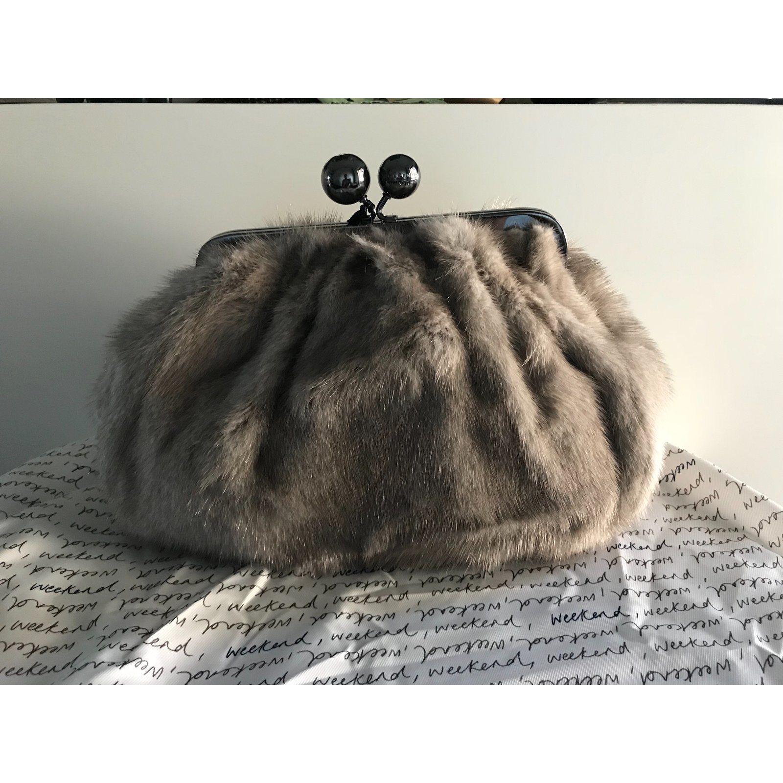 Weekend Max Mara Mink fur bag Grey ref.208526 - Joli Closet