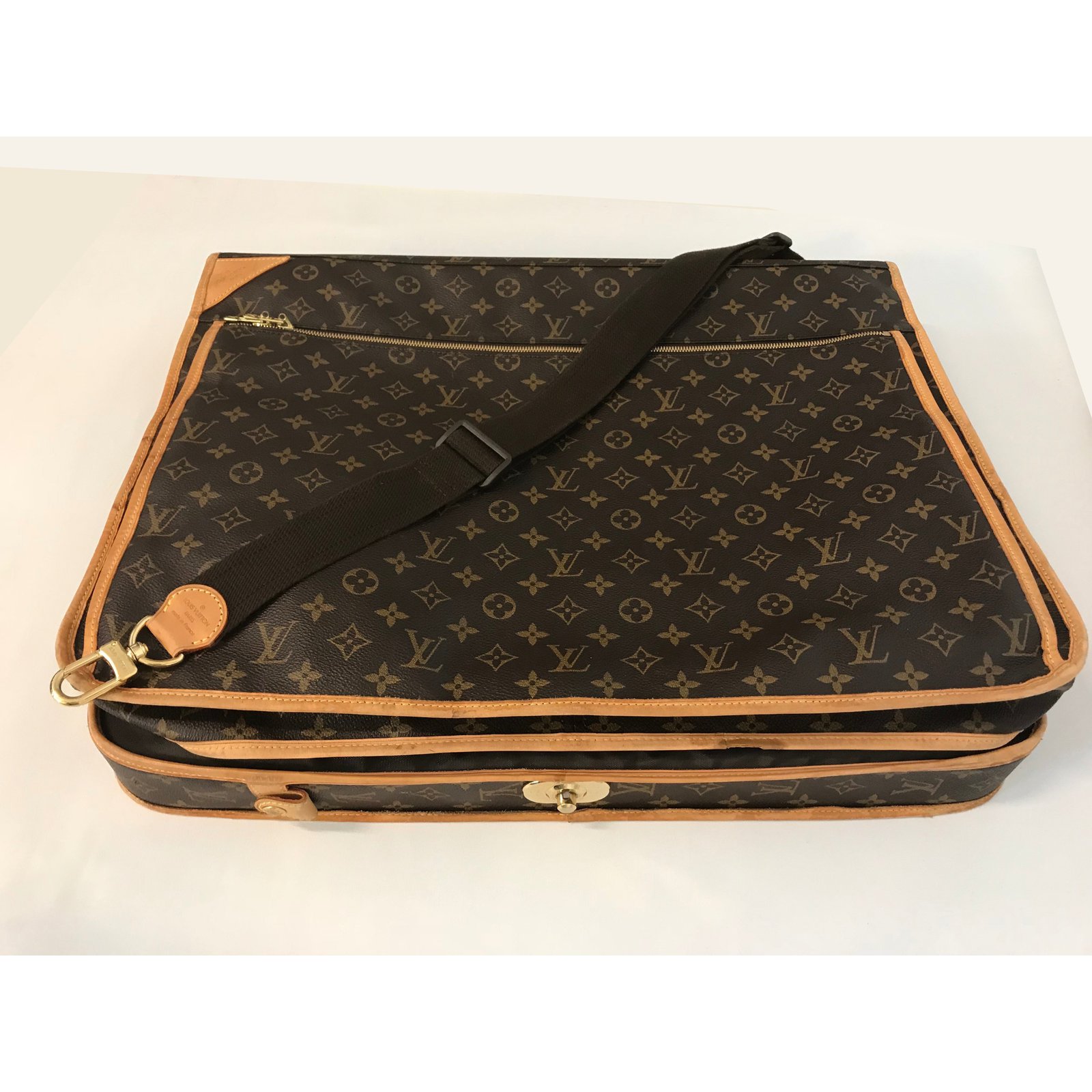 Louis Vuitton XL bag / travel bag / clothes rack Brown Leather ref