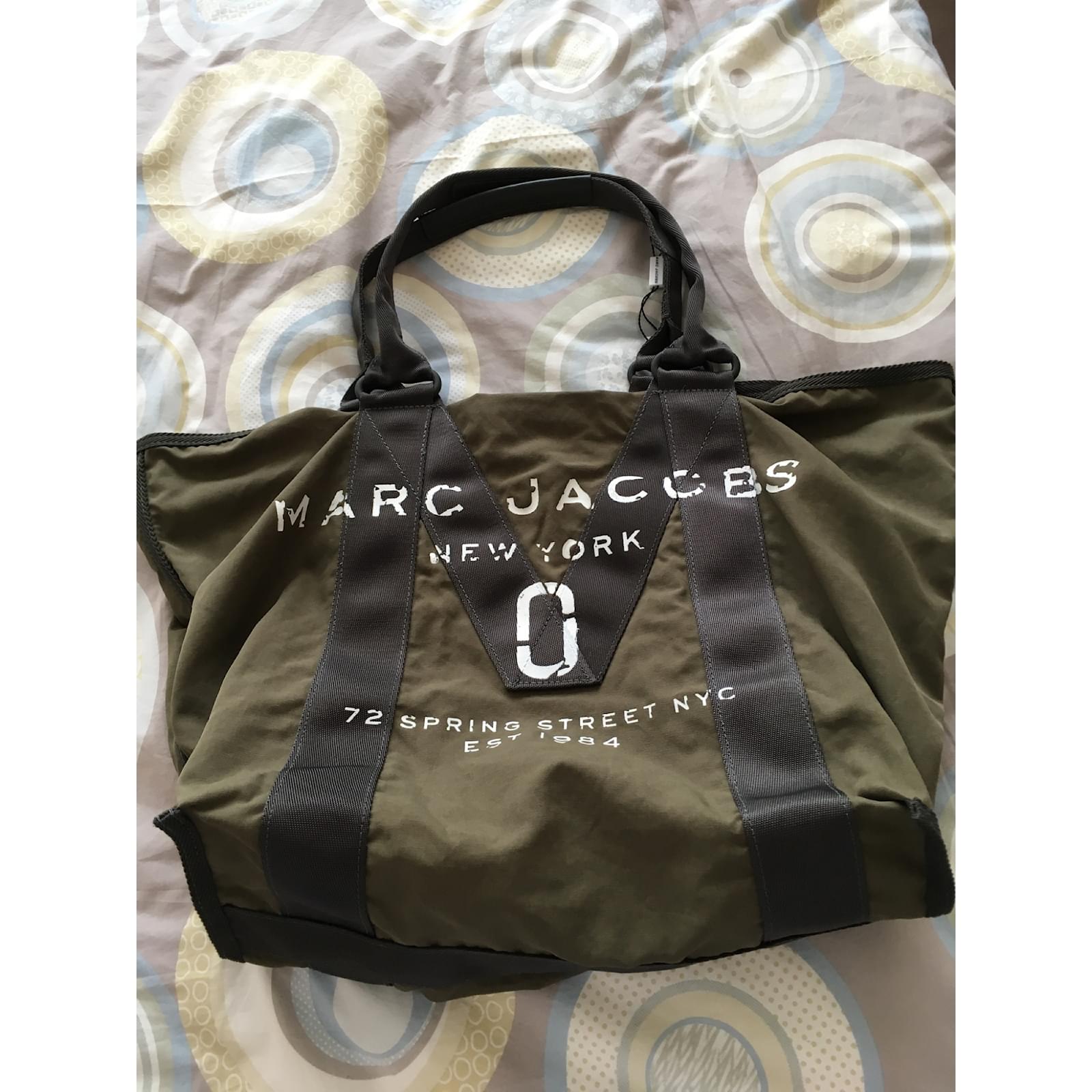 Marc Jacobs Totes Khaki Polyester ref.81451 Joli Closet