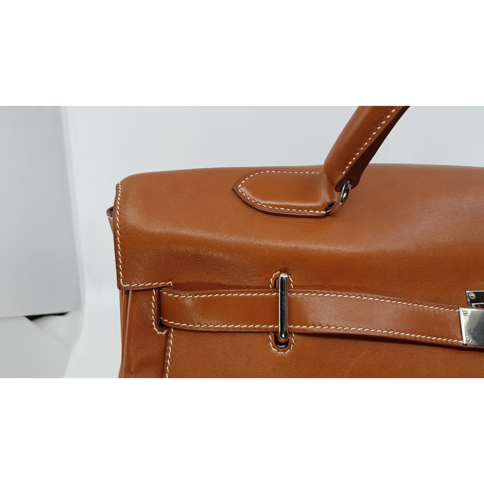 Search results for: 'hermes kelly 50 relax travel bag hehb1048