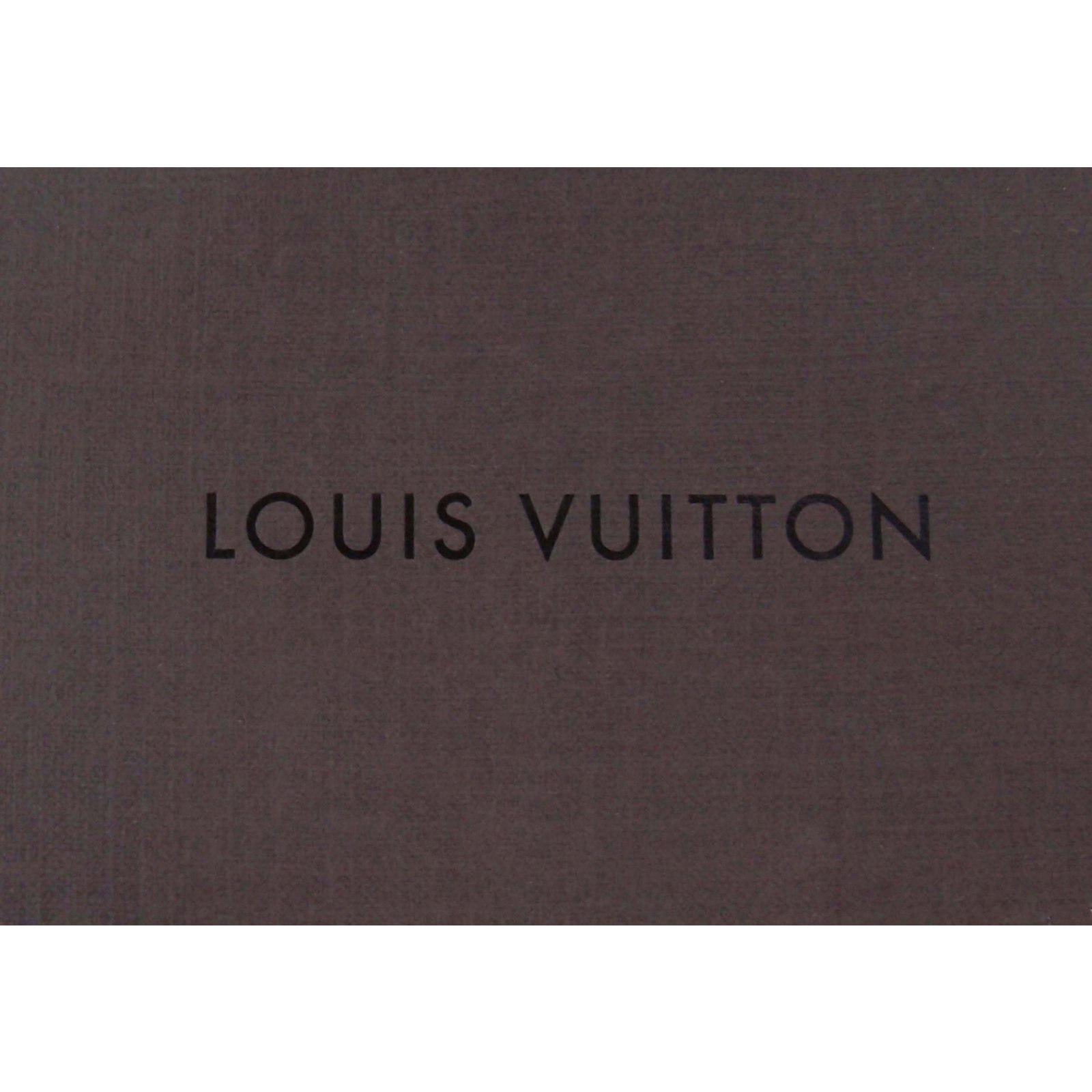 Louis Vuitton Pins & brooches Pink Metal ref.82675 - Joli Closet