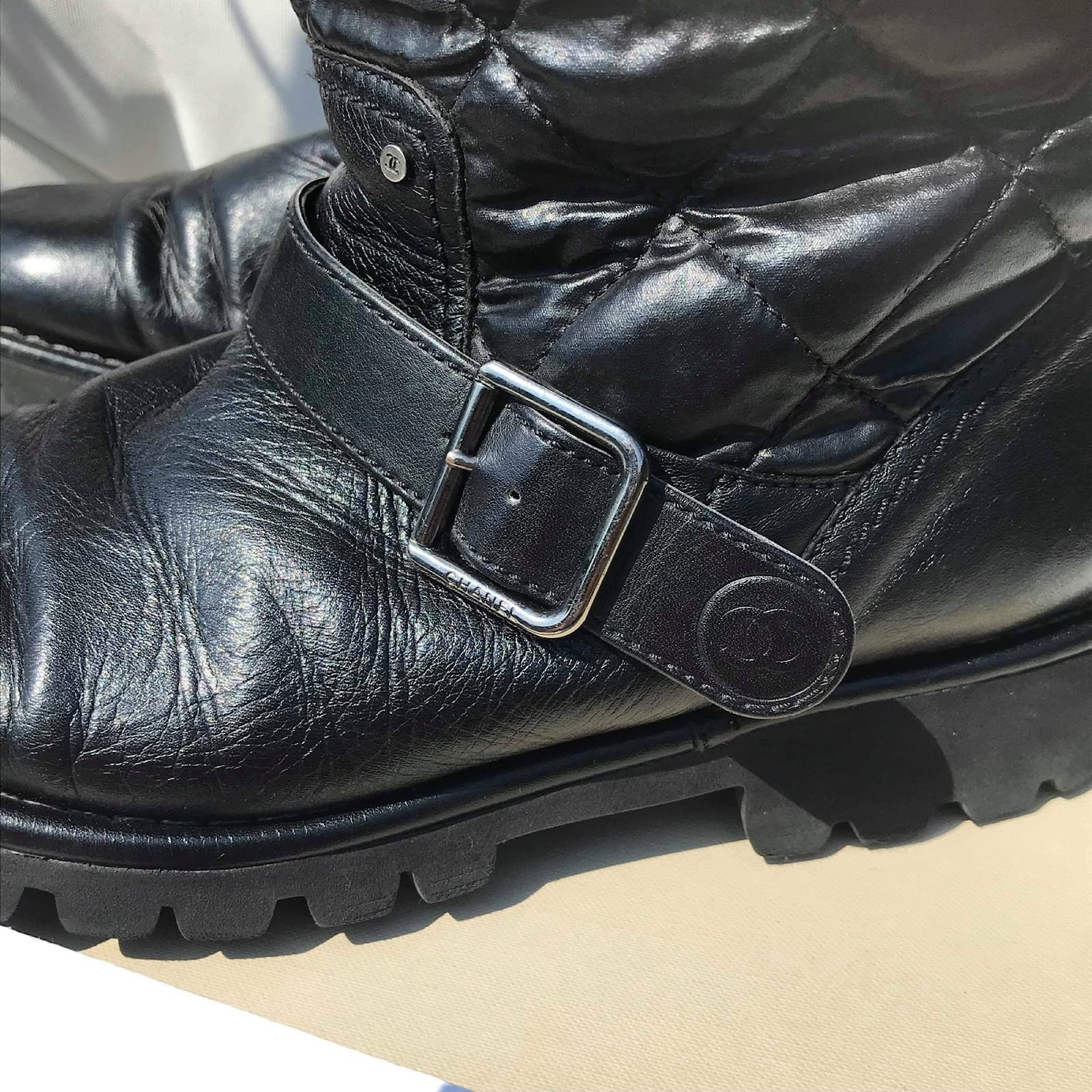 Chanel boots Black Leather ref.82728 - Joli Closet