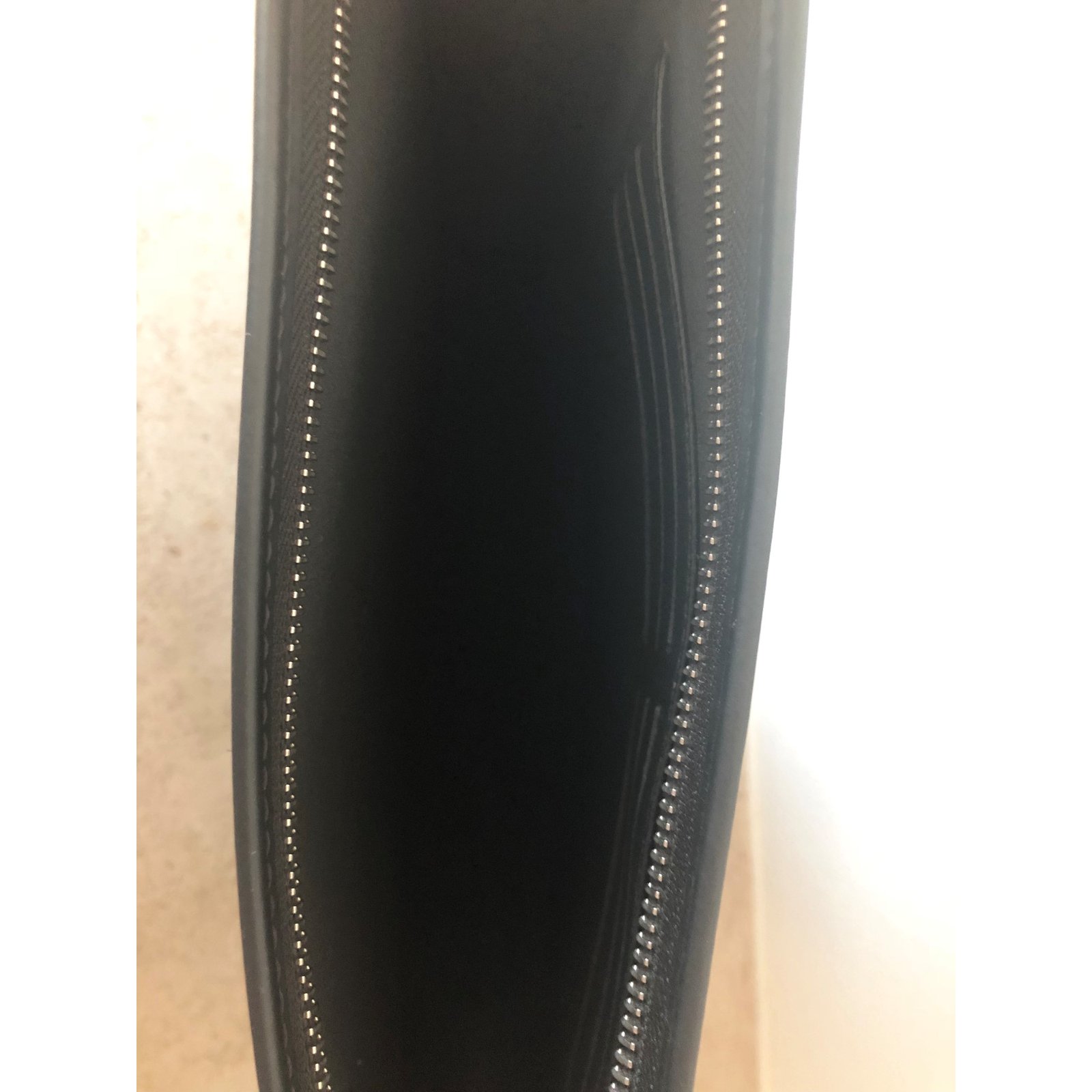 Louis Vuitton LV cosmetic pouch black leather ref.498737 - Joli Closet