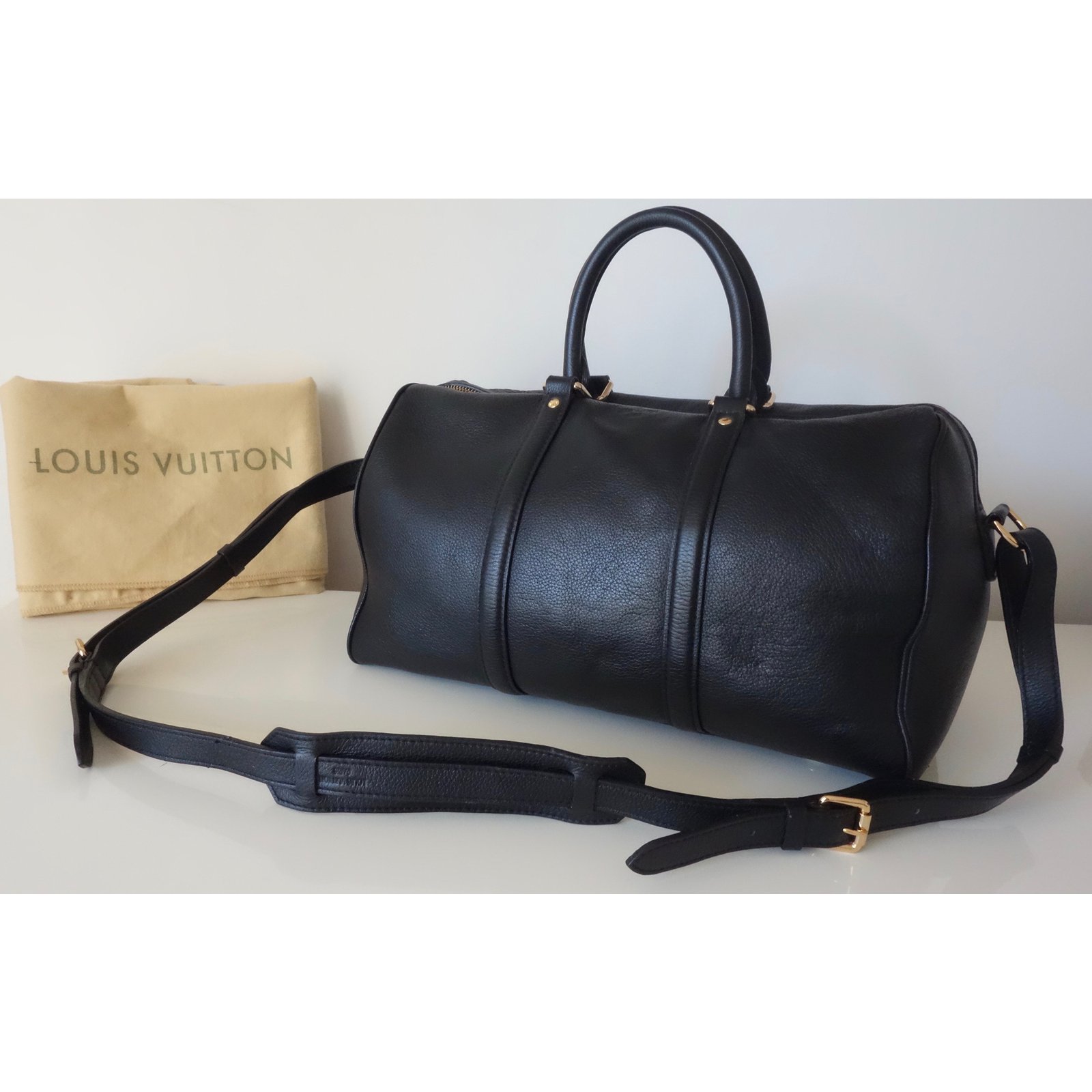 Louis Vuitton Artsy Black Leather ref.561871 - Joli Closet