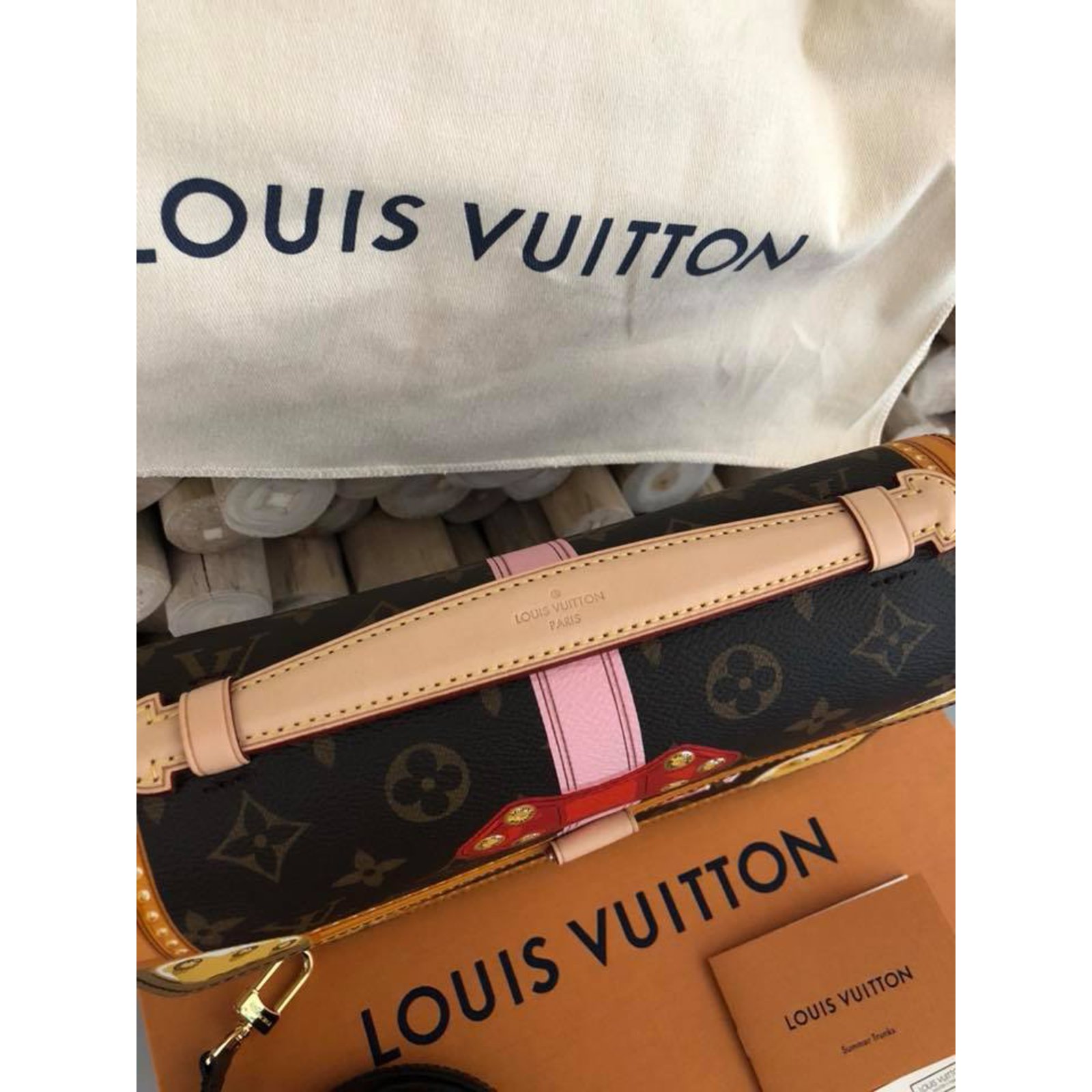 Louis Vuitton Twist Mm Bag Summer Trunks M43629