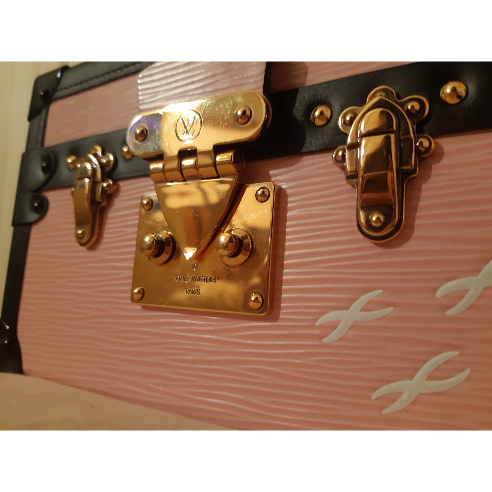 Louis Vuitton petite malle Black Pink Golden Leather ref.85099 - Joli Closet
