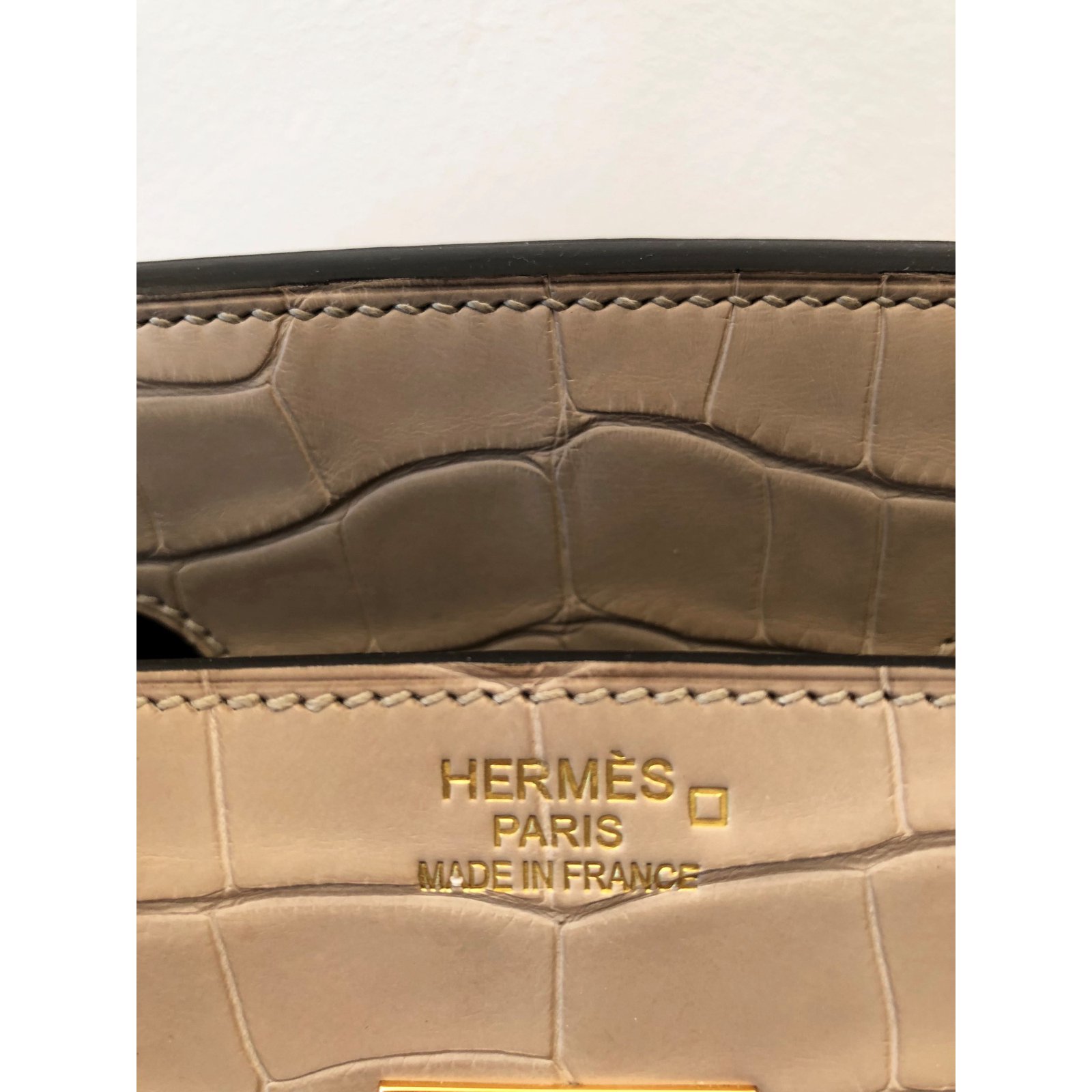 Hermes 35cm Matte Beton Alligator Birkin Bag with Gold Hardware., Lot  #58032