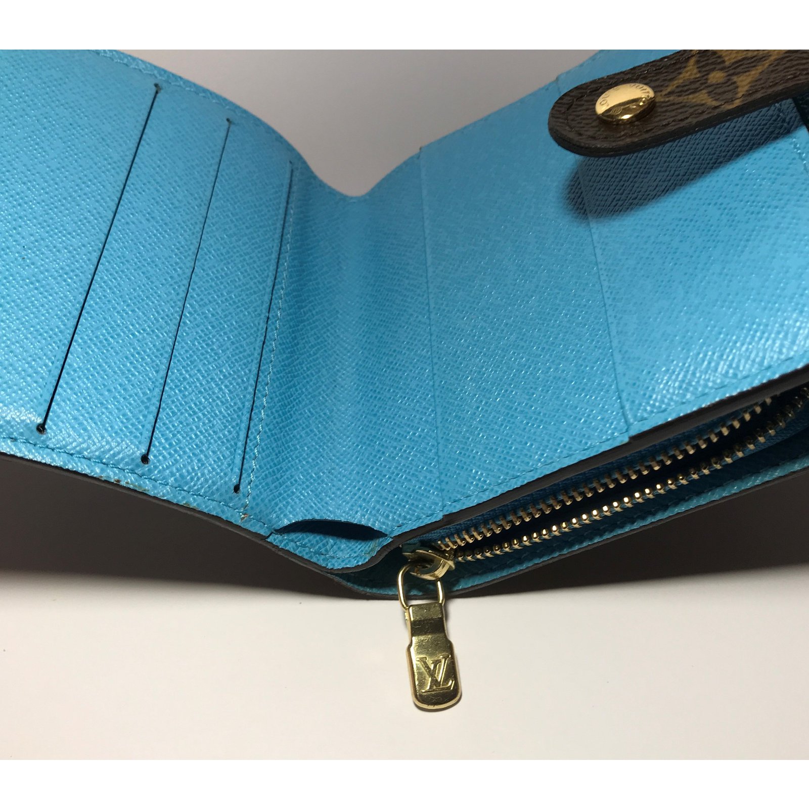 Louis Vuitton Wallet / Purse Model Sarah Groom Light blue