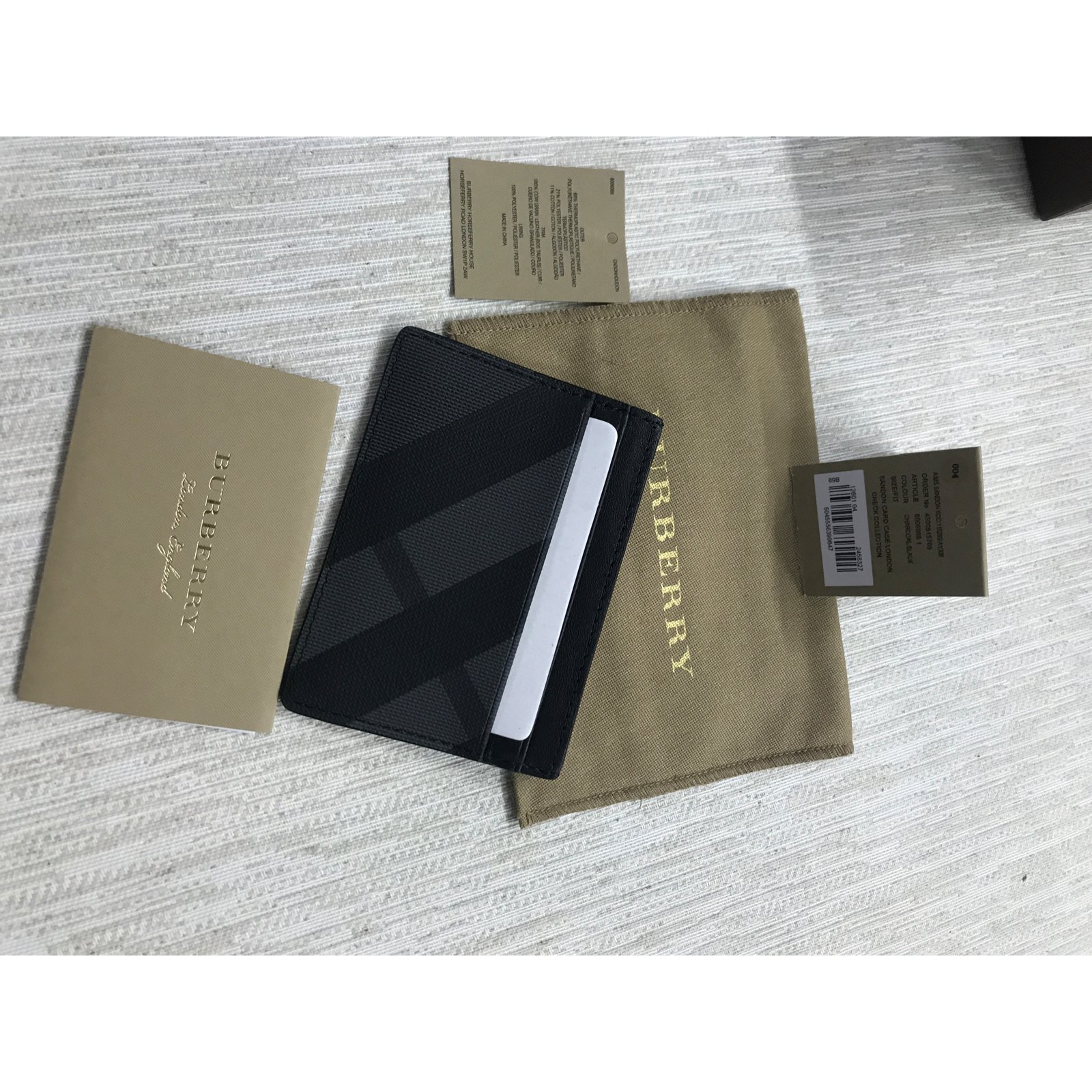 Burberry House Check Leather money, Clip Card Case in black