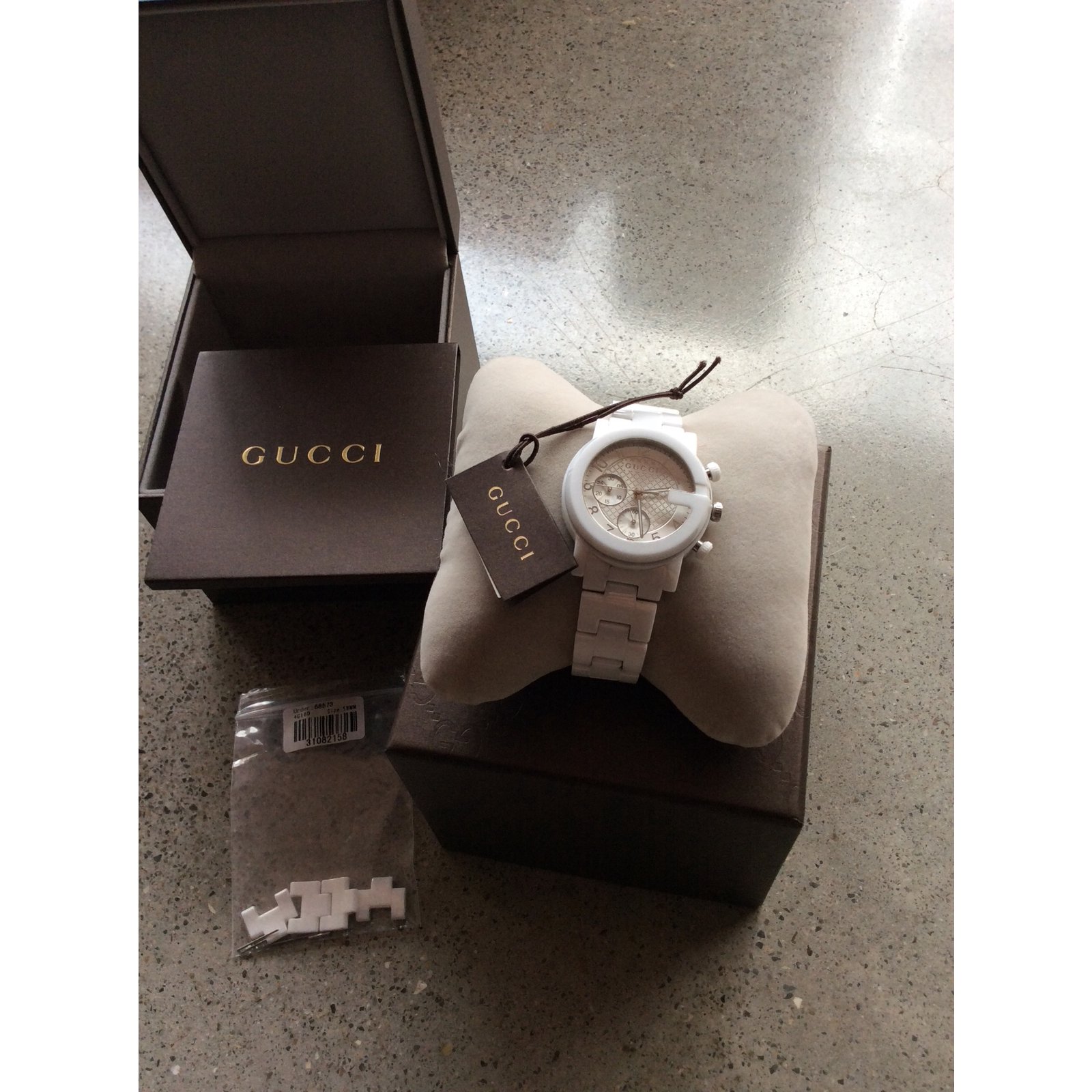 Gucci white hot sale ceramic watch