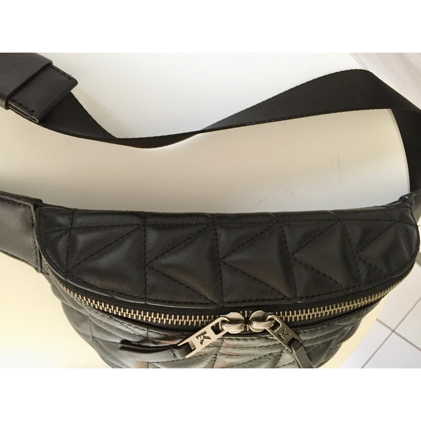 Karl Lagerfeld belt bag Black Leather ref.89596 - Joli Closet