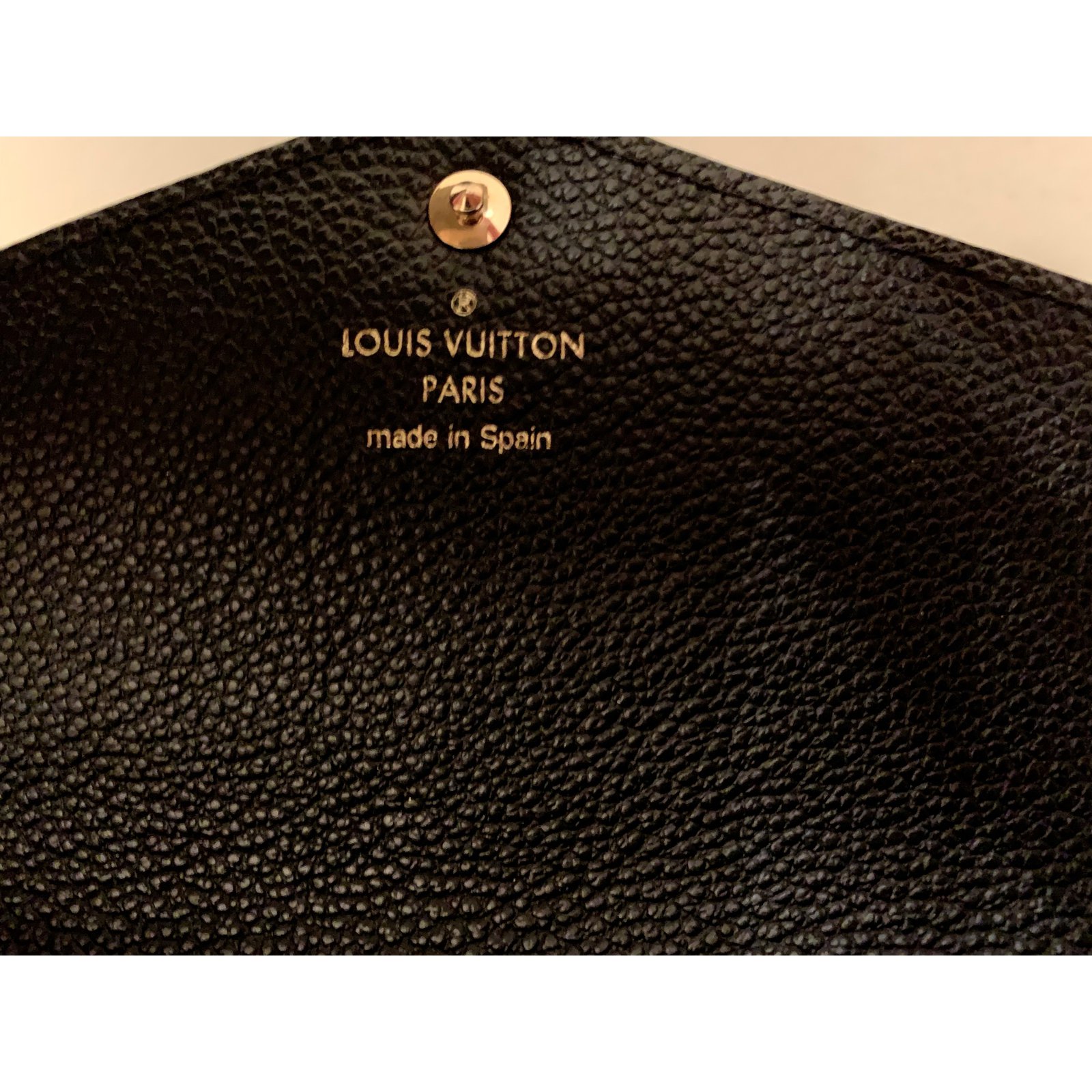 Louis Vuitton Sarah leather wallet with black imprint ref.90198 - Joli  Closet